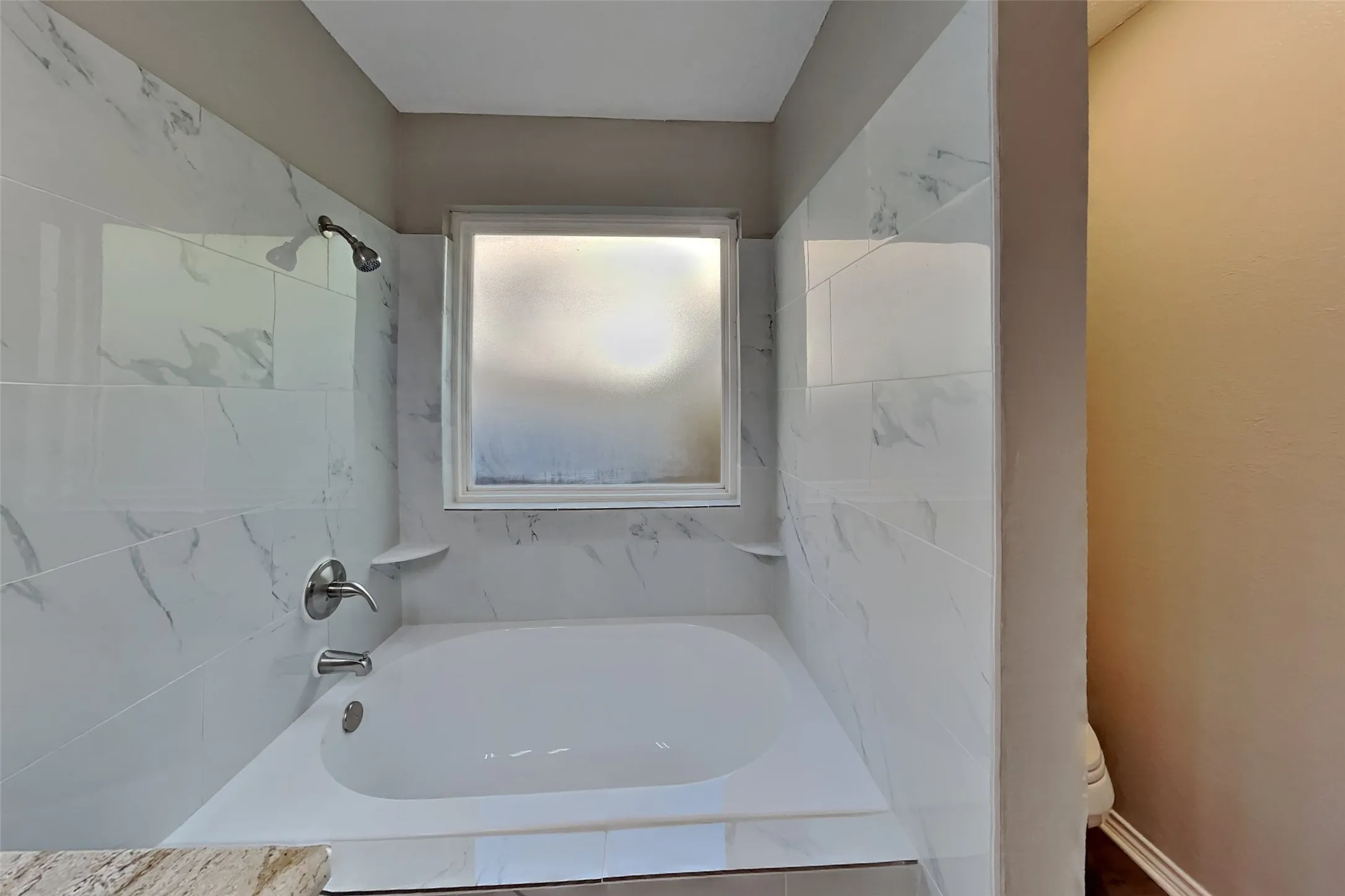 Single Family Residence For Rent in Tarrant County , 4820 Ashton Avenue, Fort Worth, Texas 76137, 3 Bedroom, 2 Bathroom, 2 Garage spaces, 1,864 Sqft, built in 1989, mls#21393692, Real Estate Agent in Fort Worth, Homes For Rent in Tarrant county, Homes For Rent in Fort Worth, Realtor in Fort Worth Texas, Real Estate Brokerage Independent Realty Texas, Luminita Cordes Realtor