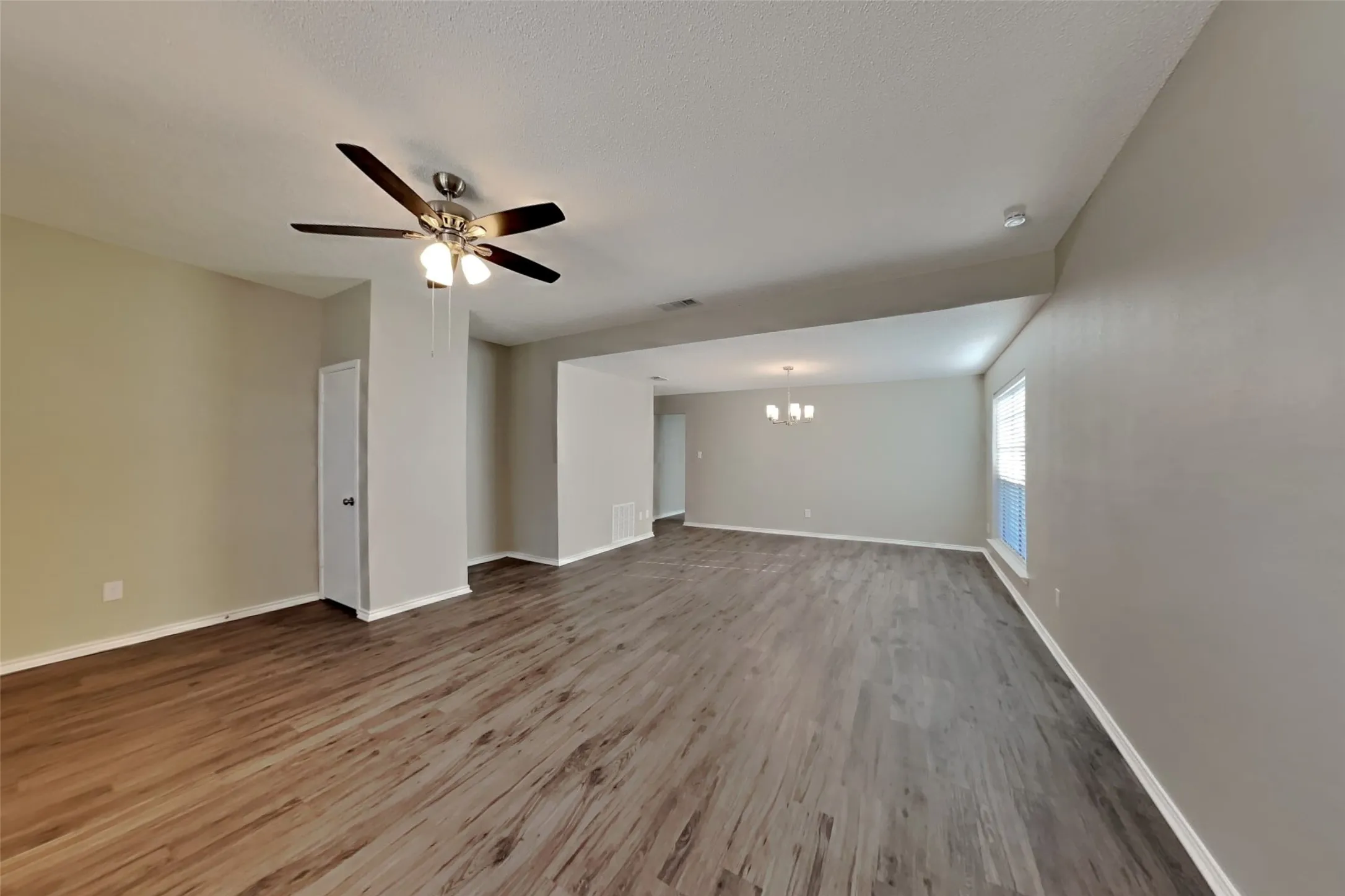 Single Family Residence For Rent in Tarrant County , 4820 Ashton Avenue, Fort Worth, Texas 76137, 3 Bedroom, 2 Bathroom, 2 Garage spaces, 1,864 Sqft, built in 1989, mls#21393692, Real Estate Agent in Fort Worth, Homes For Rent in Tarrant county, Homes For Rent in Fort Worth, Realtor in Fort Worth Texas, Real Estate Brokerage Independent Realty Texas, Luminita Cordes Realtor