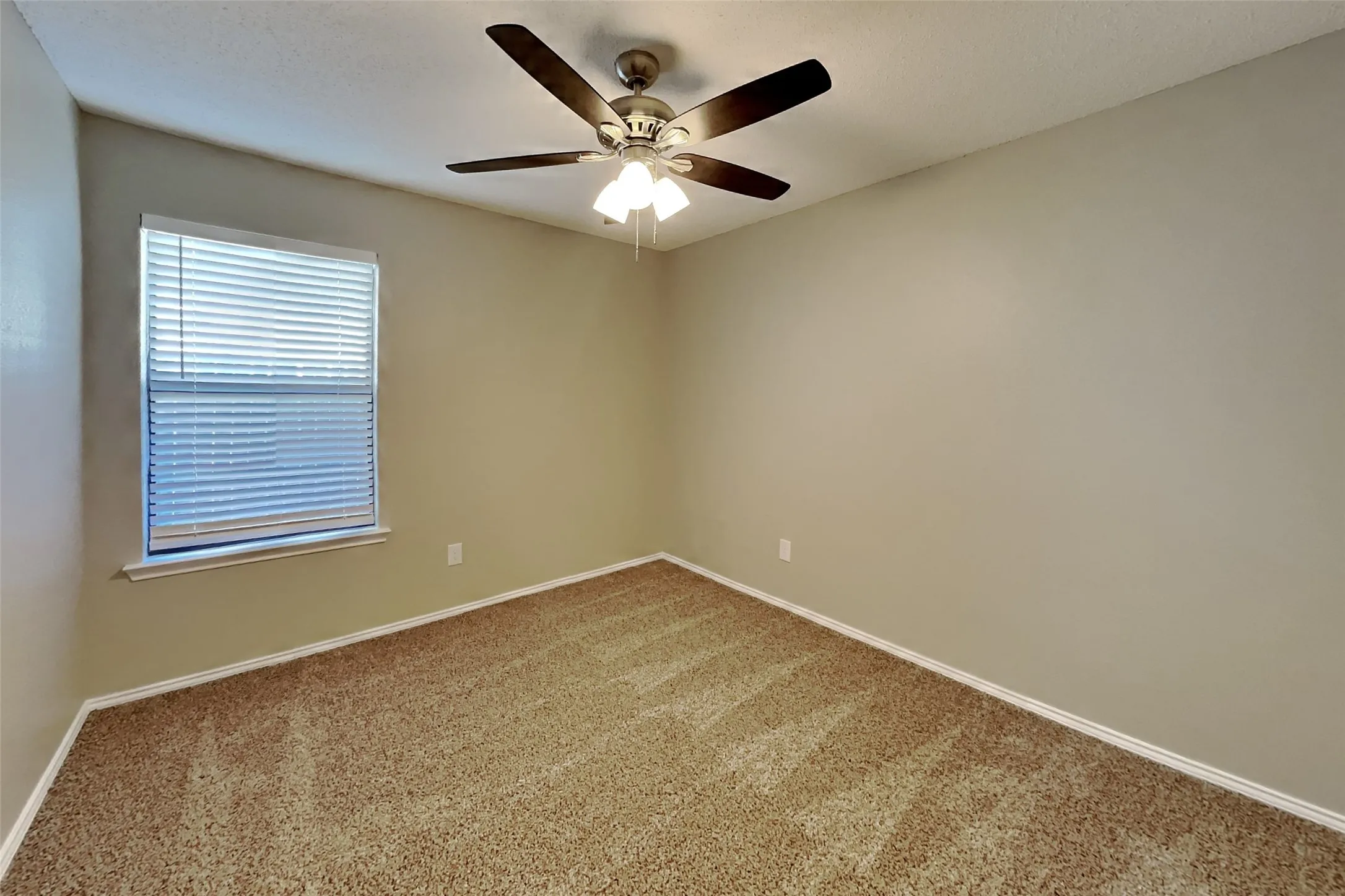 Single Family Residence For Rent in Tarrant County , 4820 Ashton Avenue, Fort Worth, Texas 76137, 3 Bedroom, 2 Bathroom, 2 Garage spaces, 1,864 Sqft, built in 1989, mls#21393692, Real Estate Agent in Fort Worth, Homes For Rent in Tarrant county, Homes For Rent in Fort Worth, Realtor in Fort Worth Texas, Real Estate Brokerage Independent Realty Texas, Luminita Cordes Realtor