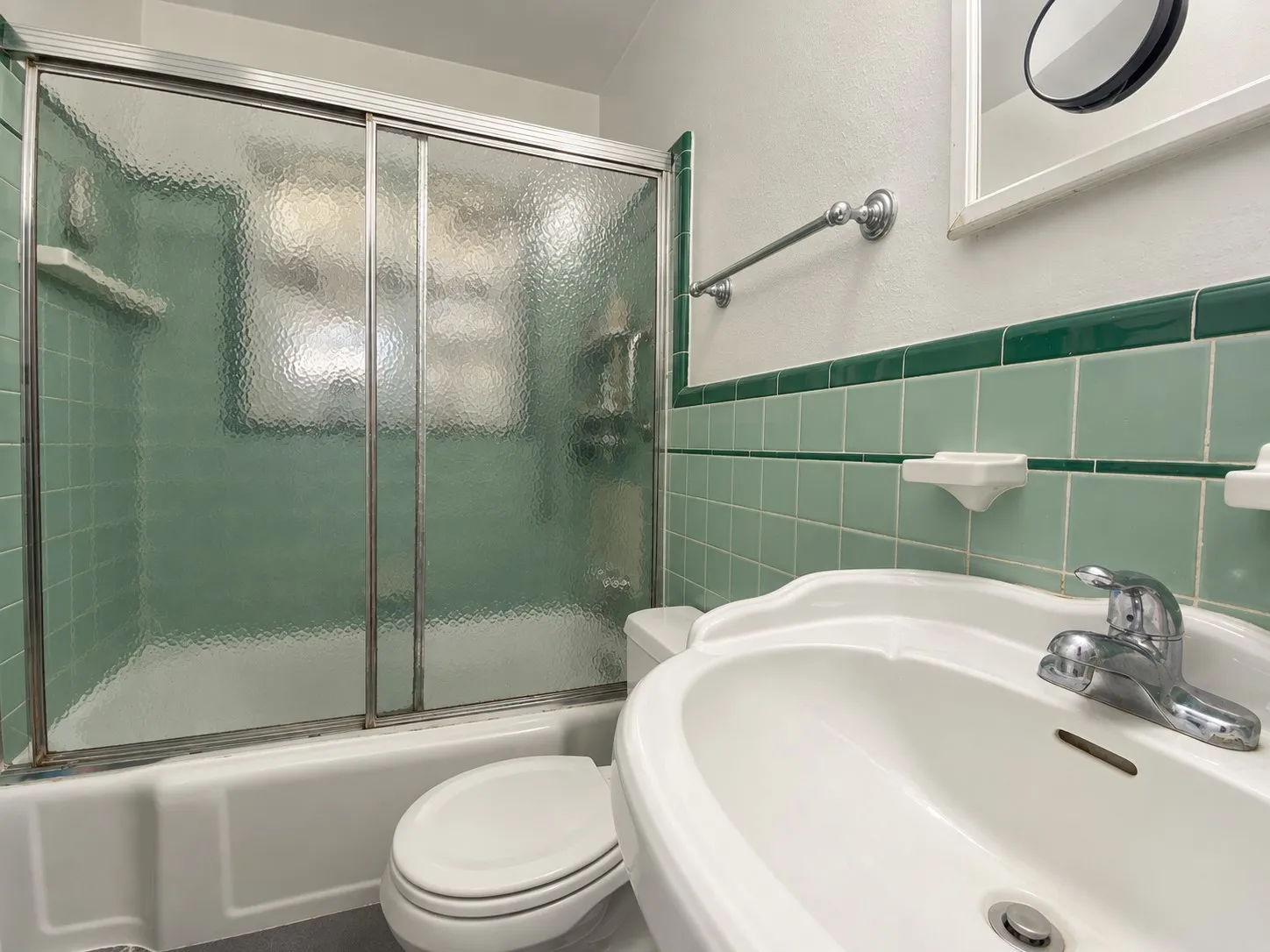 Single Family Residence For Sale in Dallas County , 1727 Whittier Avenue, Dallas, Texas 75218, 2 Bedroom, 2 Bathroom, 1 Garage spaces, 1,410 Sqft, built in 1951, mls#21393693, Real Estate Agent in Dallas, Homes For Sale in Dallas county, Homes For Sale in Dallas, Realtor in Dallas Texas, Real Estate Brokerage Independent Realty Texas, Luminita Cordes Realtor