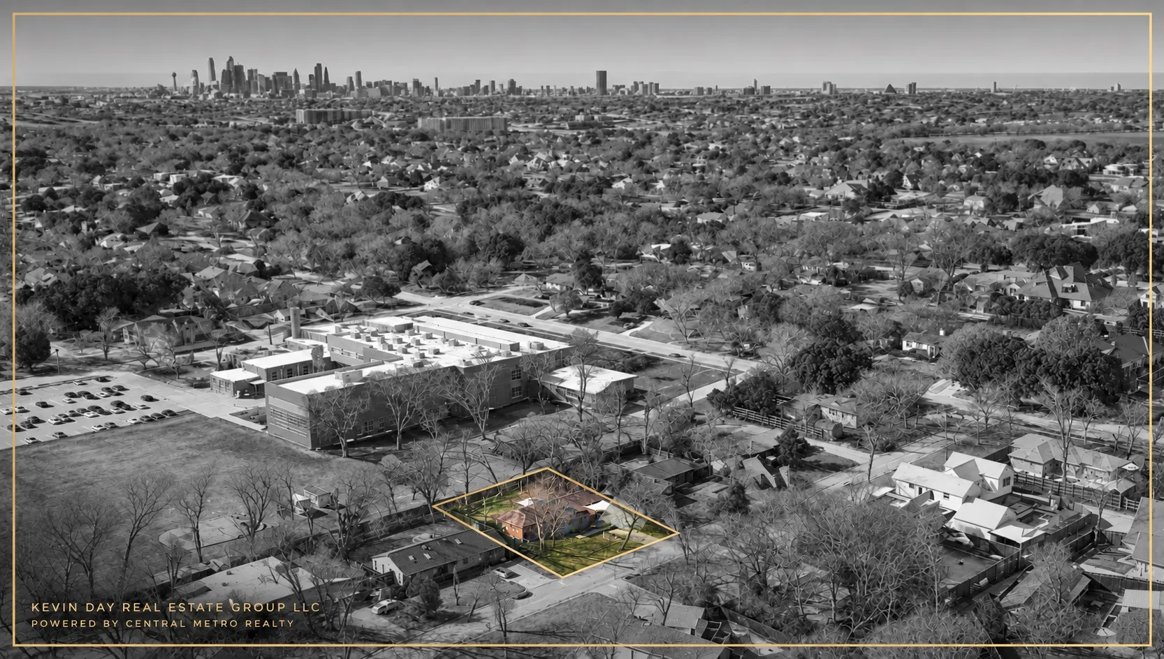 Single Family Residence For Sale in Dallas County , 1727 Whittier Avenue, Dallas, Texas 75218, 2 Bedroom, 2 Bathroom, 1 Garage spaces, 1,410 Sqft, built in 1951, mls#21393693, Real Estate Agent in Dallas, Homes For Sale in Dallas county, Homes For Sale in Dallas, Realtor in Dallas Texas, Real Estate Brokerage Independent Realty Texas, Luminita Cordes Realtor