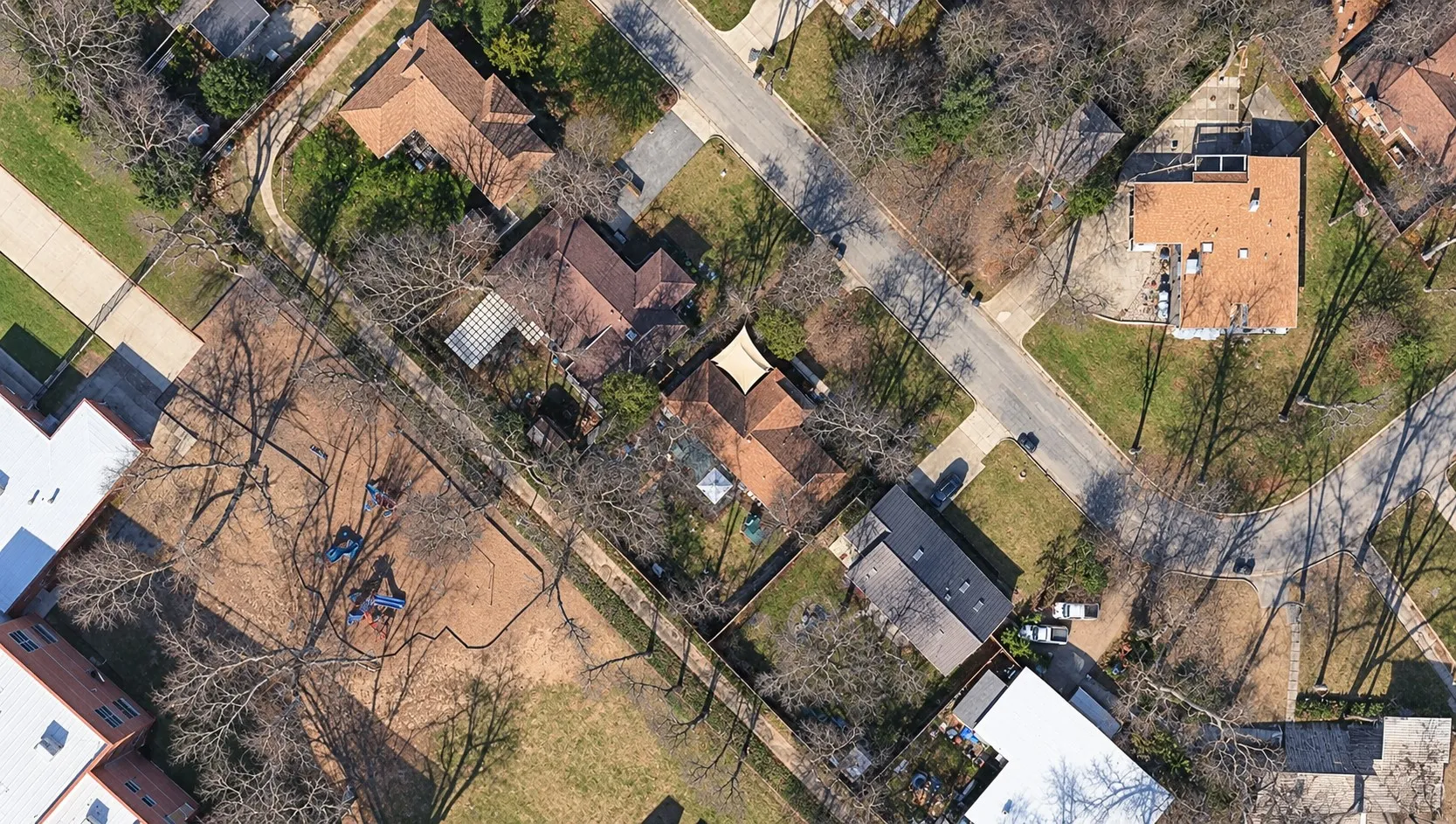 Single Family Residence For Sale in Dallas County , 1727 Whittier Avenue, Dallas, Texas 75218, 2 Bedroom, 2 Bathroom, 1 Garage spaces, 1,410 Sqft, built in 1951, mls#21393693, Real Estate Agent in Dallas, Homes For Sale in Dallas county, Homes For Sale in Dallas, Realtor in Dallas Texas, Real Estate Brokerage Independent Realty Texas, Luminita Cordes Realtor