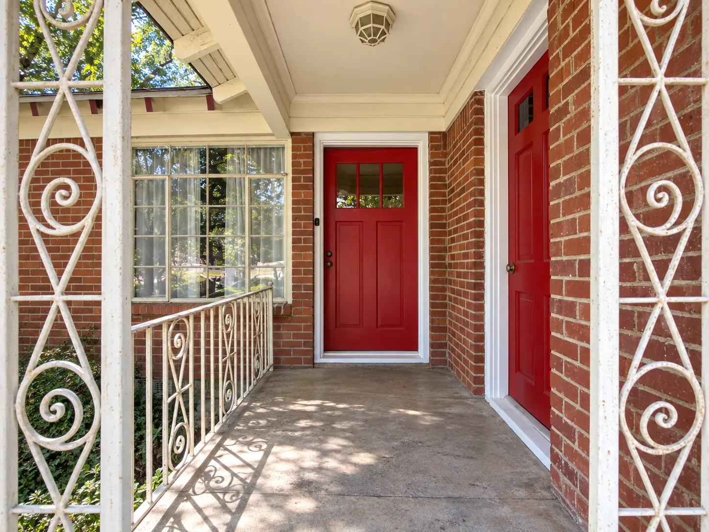 Single Family Residence For Sale in Dallas County , 1727 Whittier Avenue, Dallas, Texas 75218, 2 Bedroom, 2 Bathroom, 1 Garage spaces, 1,410 Sqft, built in 1951, mls#21393693, Real Estate Agent in Dallas, Homes For Sale in Dallas county, Homes For Sale in Dallas, Realtor in Dallas Texas, Real Estate Brokerage Independent Realty Texas, Luminita Cordes Realtor