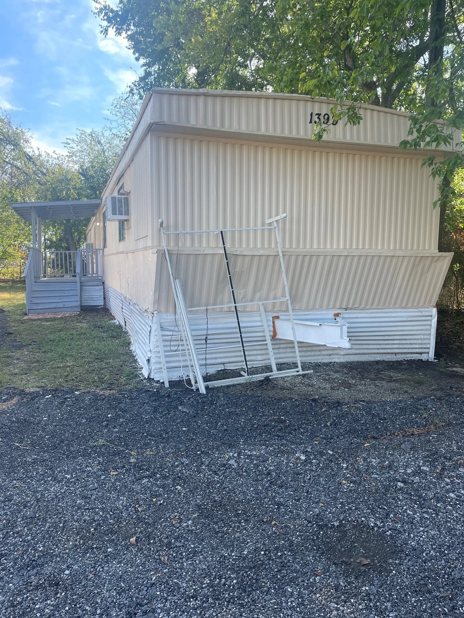 Mobile Home For Rent in Collin County , 1399 Genoveva Lane, Anna, Texas 75409, 3 Bedroom, 2 Bathroom, Garage spaces, 988 Sqft, built in 1981, mls#21392807, Real Estate Agent in Anna, Homes For Rent in Collin county, Homes For Rent in Anna, Realtor in Anna Texas, Real Estate Brokerage Independent Realty Texas, Luminita Cordes Realtor