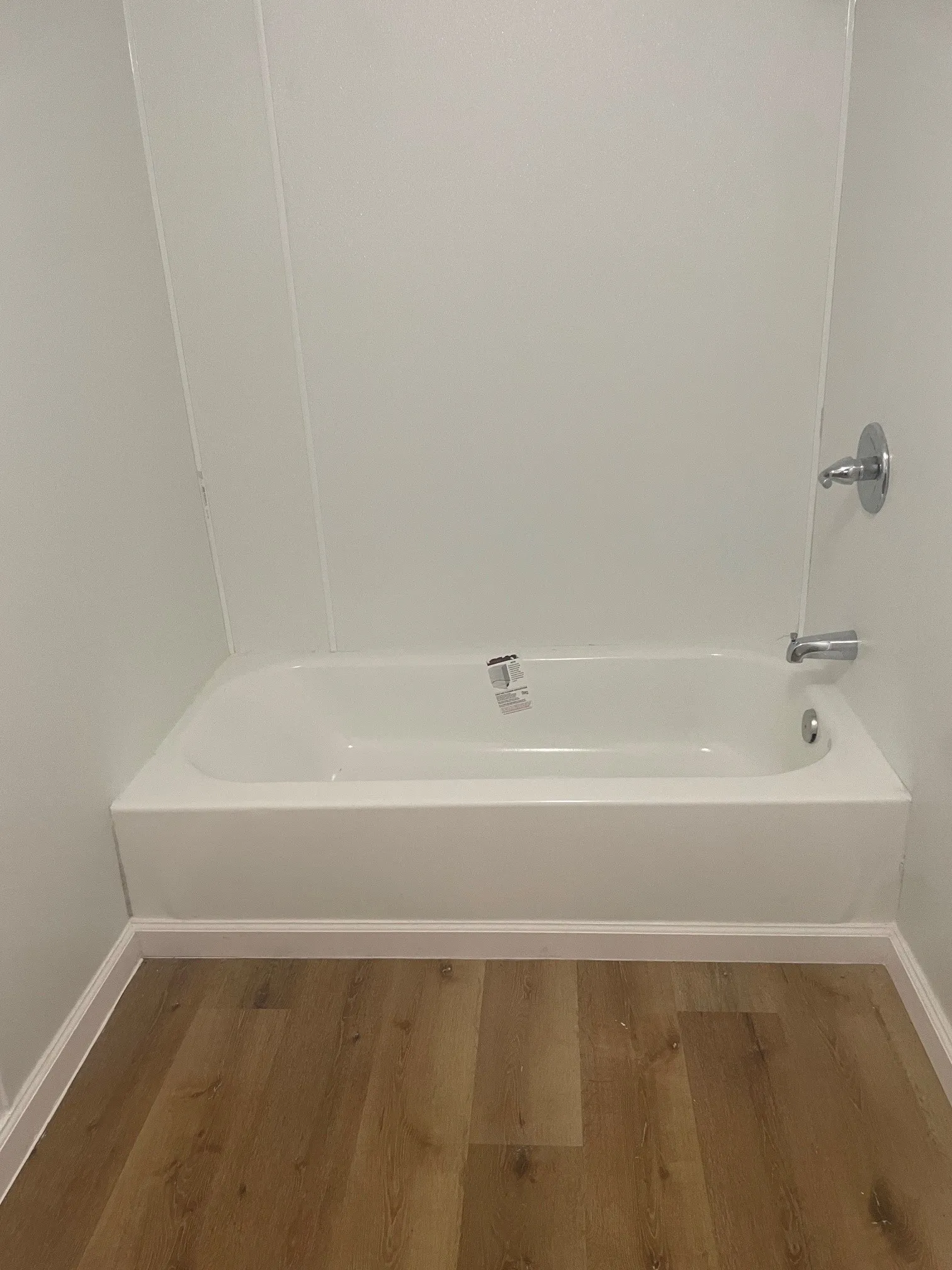 Mobile Home For Rent in Collin County , 1399 Genoveva Lane, Anna, Texas 75409, 3 Bedroom, 2 Bathroom, Garage spaces, 988 Sqft, built in 1981, mls#21392807, Real Estate Agent in Anna, Homes For Rent in Collin county, Homes For Rent in Anna, Realtor in Anna Texas, Real Estate Brokerage Independent Realty Texas, Luminita Cordes Realtor