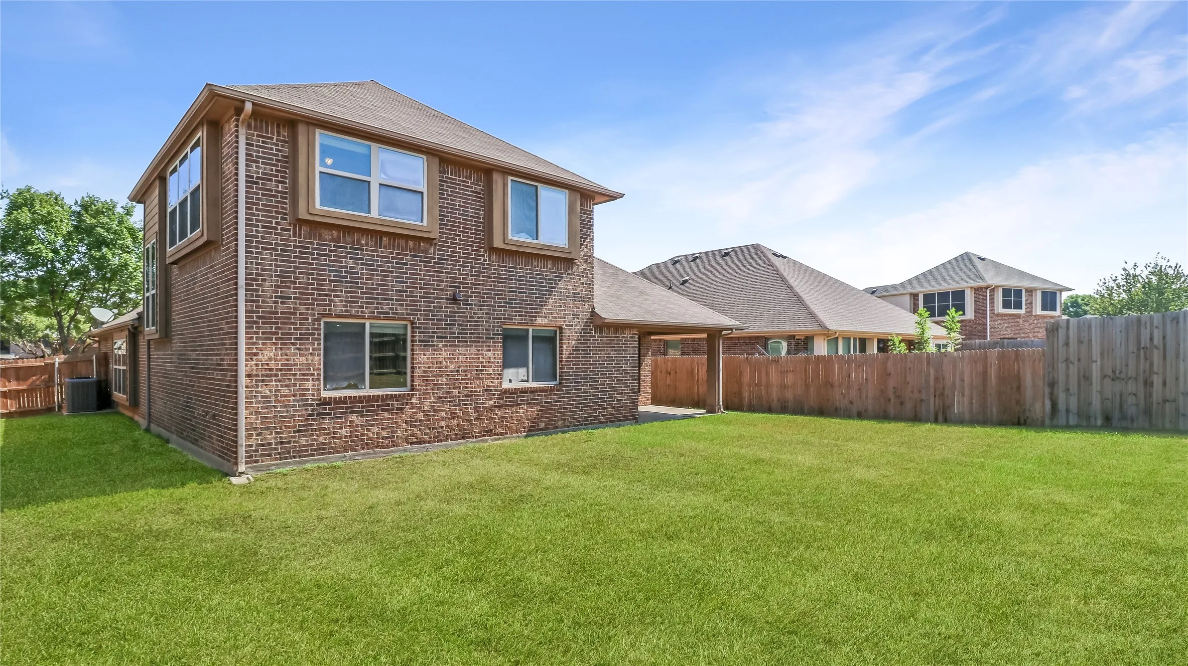 Single Family Residence For Sale in Denton County , 1208 Ponderosa Drive, Aubrey, Texas 76227, 4 Bedroom, 3 Bathroom, 2 Garage spaces, 2,464 Sqft, built in 2013, mls#21393701, Real Estate Agent in Aubrey, Homes For Sale in Denton county, Homes For Sale in Aubrey, Realtor in Aubrey Texas, Real Estate Brokerage Independent Realty Texas, Luminita Cordes Realtor