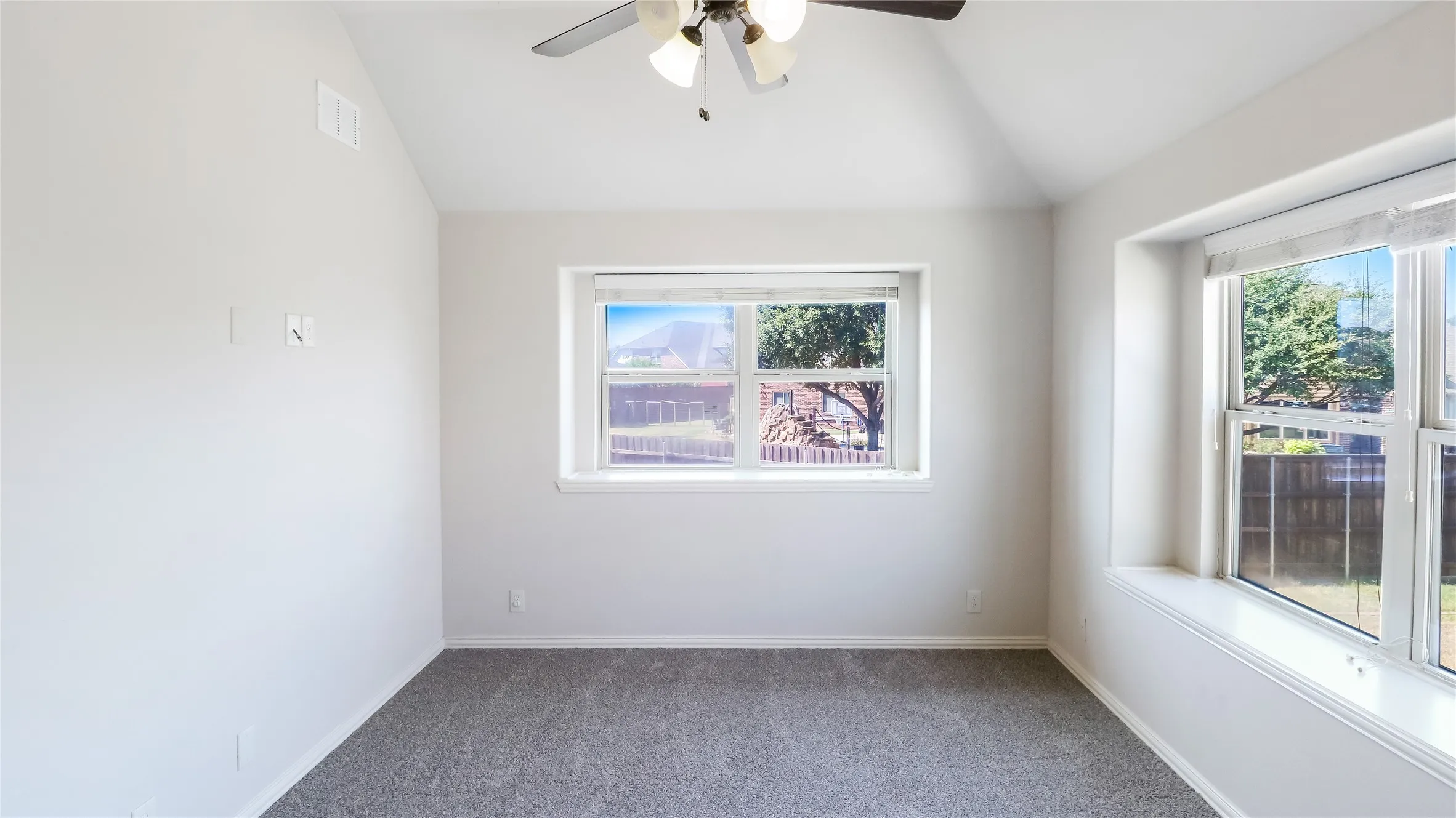 Single Family Residence For Sale in Denton County , 1208 Ponderosa Drive, Aubrey, Texas 76227, 4 Bedroom, 3 Bathroom, 2 Garage spaces, 2,464 Sqft, built in 2013, mls#21393701, Real Estate Agent in Aubrey, Homes For Sale in Denton county, Homes For Sale in Aubrey, Realtor in Aubrey Texas, Real Estate Brokerage Independent Realty Texas, Luminita Cordes Realtor