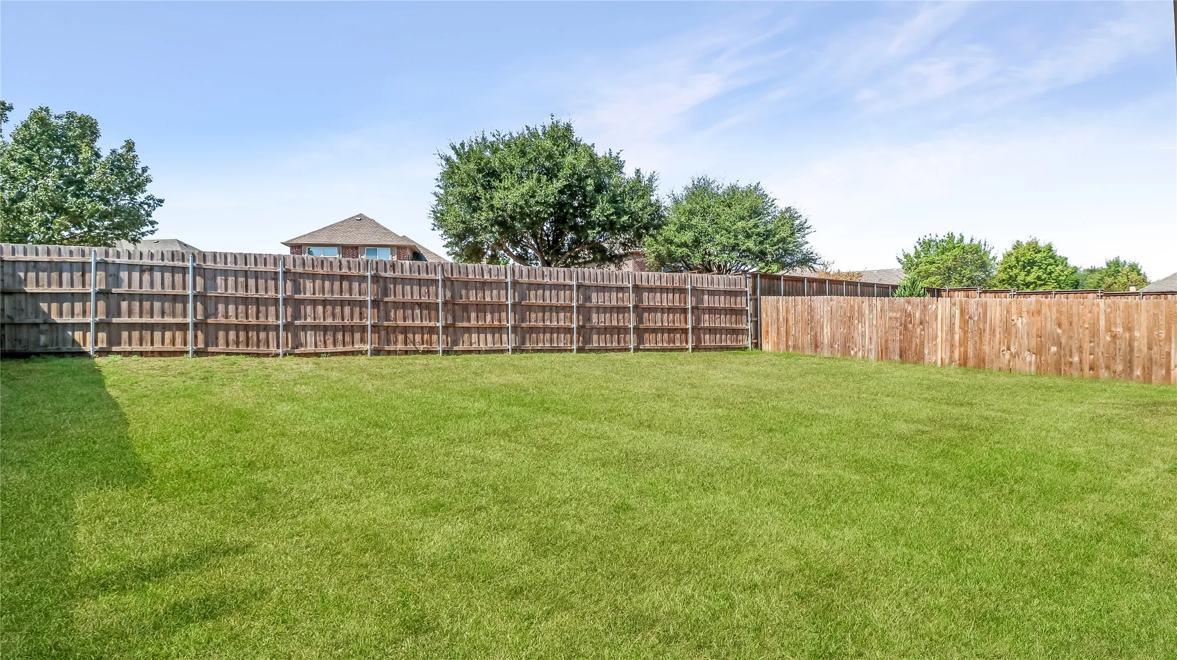 Single Family Residence For Sale in Denton County , 1208 Ponderosa Drive, Aubrey, Texas 76227, 4 Bedroom, 3 Bathroom, 2 Garage spaces, 2,464 Sqft, built in 2013, mls#21393701, Real Estate Agent in Aubrey, Homes For Sale in Denton county, Homes For Sale in Aubrey, Realtor in Aubrey Texas, Real Estate Brokerage Independent Realty Texas, Luminita Cordes Realtor