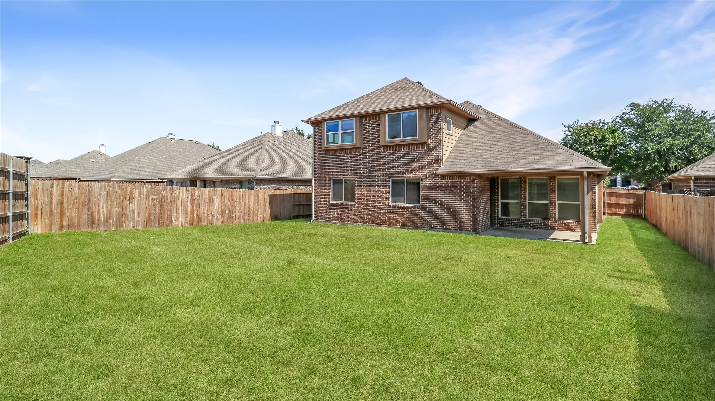 Single Family Residence For Sale in Denton County , 1208 Ponderosa Drive, Aubrey, Texas 76227, 4 Bedroom, 3 Bathroom, 2 Garage spaces, 2,464 Sqft, built in 2013, mls#21393701, Real Estate Agent in Aubrey, Homes For Sale in Denton county, Homes For Sale in Aubrey, Realtor in Aubrey Texas, Real Estate Brokerage Independent Realty Texas, Luminita Cordes Realtor