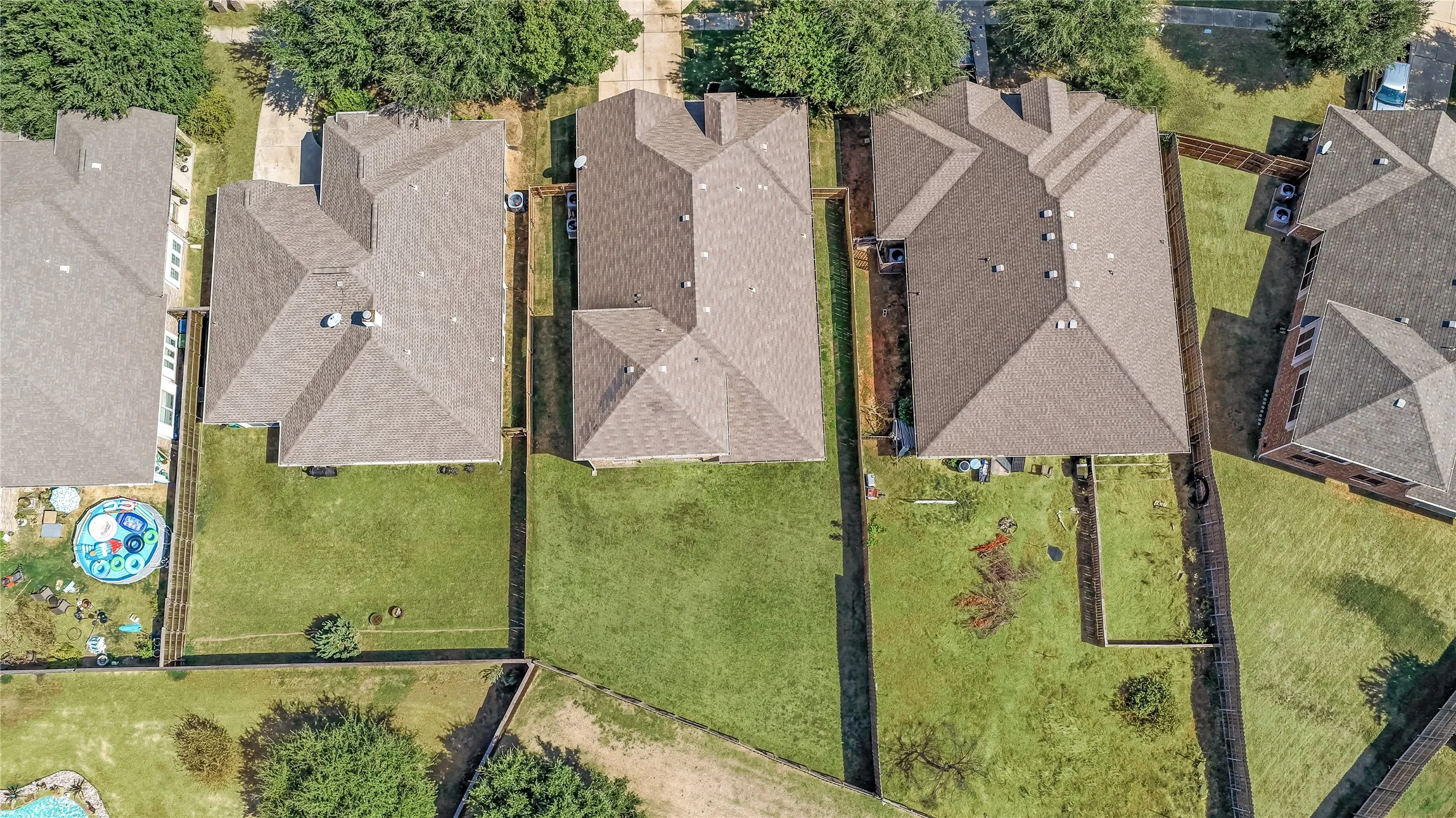 Single Family Residence For Sale in Denton County , 1208 Ponderosa Drive, Aubrey, Texas 76227, 4 Bedroom, 3 Bathroom, 2 Garage spaces, 2,464 Sqft, built in 2013, mls#21393701, Real Estate Agent in Aubrey, Homes For Sale in Denton county, Homes For Sale in Aubrey, Realtor in Aubrey Texas, Real Estate Brokerage Independent Realty Texas, Luminita Cordes Realtor