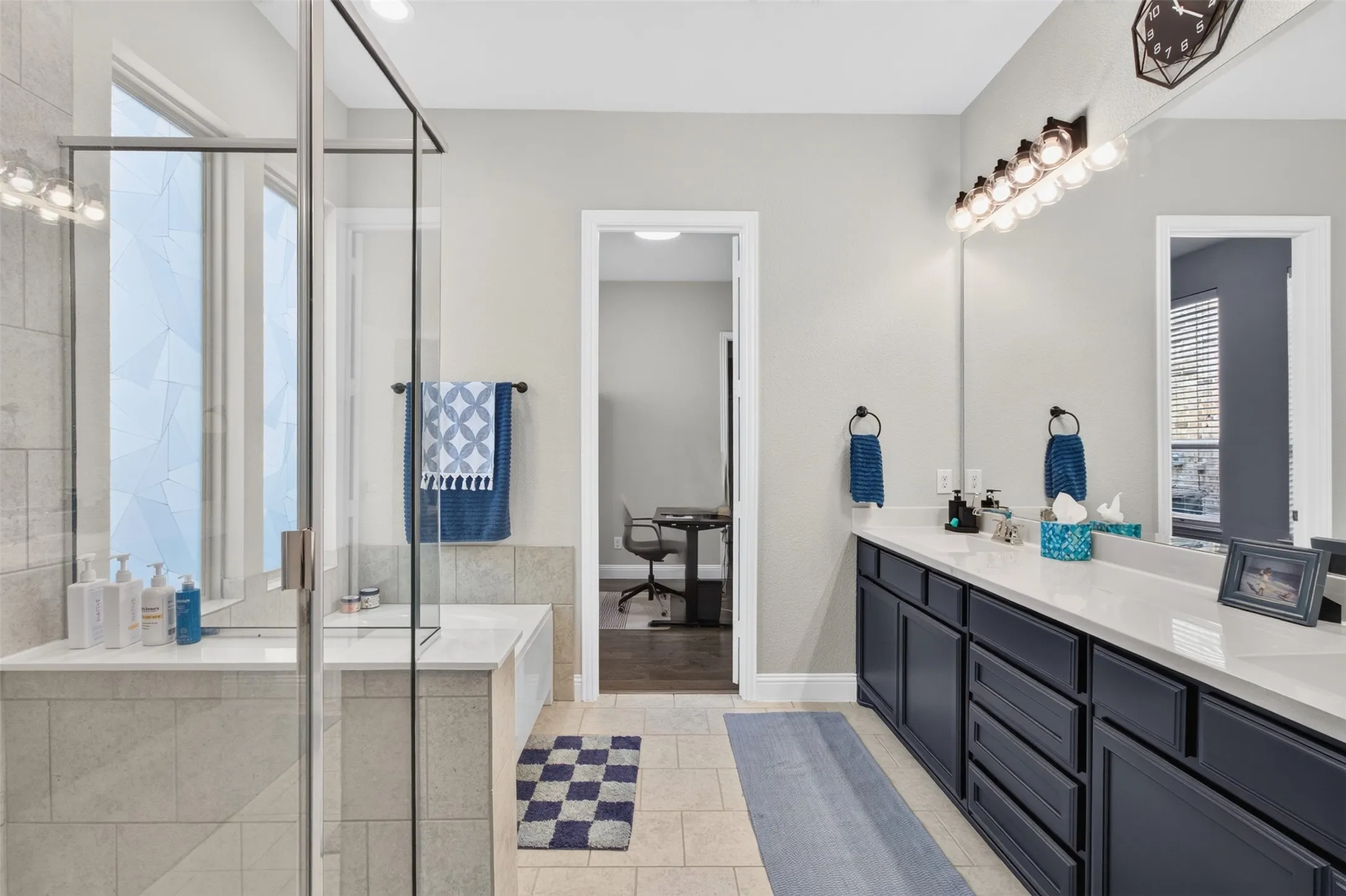 Single Family Residence For Rent in Tarrant County , 6820 Westbury Drive, North Richland Hills, Texas 76180, 4 Bedroom, 3 Bathroom, 2 Garage spaces, 2,863 Sqft, built in 2017, mls#21393703, Real Estate Agent in North Richland Hills, Homes For Rent in Tarrant county, Homes For Rent in North Richland Hills, Realtor in North Richland Hills Texas, Real Estate Brokerage Independent Realty Texas, Luminita Cordes Realtor