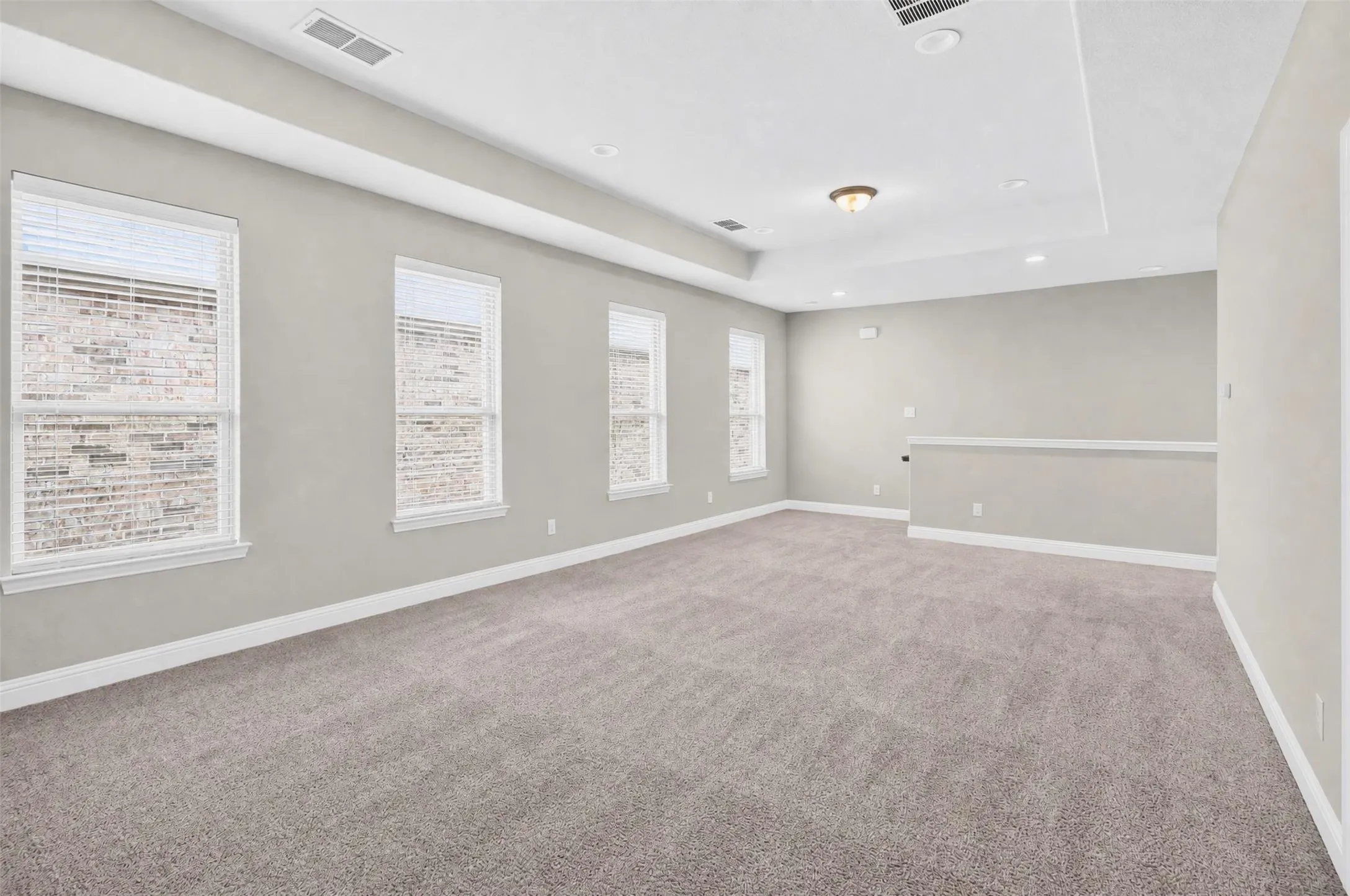 Single Family Residence For Rent in Tarrant County , 6820 Westbury Drive, North Richland Hills, Texas 76180, 4 Bedroom, 3 Bathroom, 2 Garage spaces, 2,863 Sqft, built in 2017, mls#21393703, Real Estate Agent in North Richland Hills, Homes For Rent in Tarrant county, Homes For Rent in North Richland Hills, Realtor in North Richland Hills Texas, Real Estate Brokerage Independent Realty Texas, Luminita Cordes Realtor