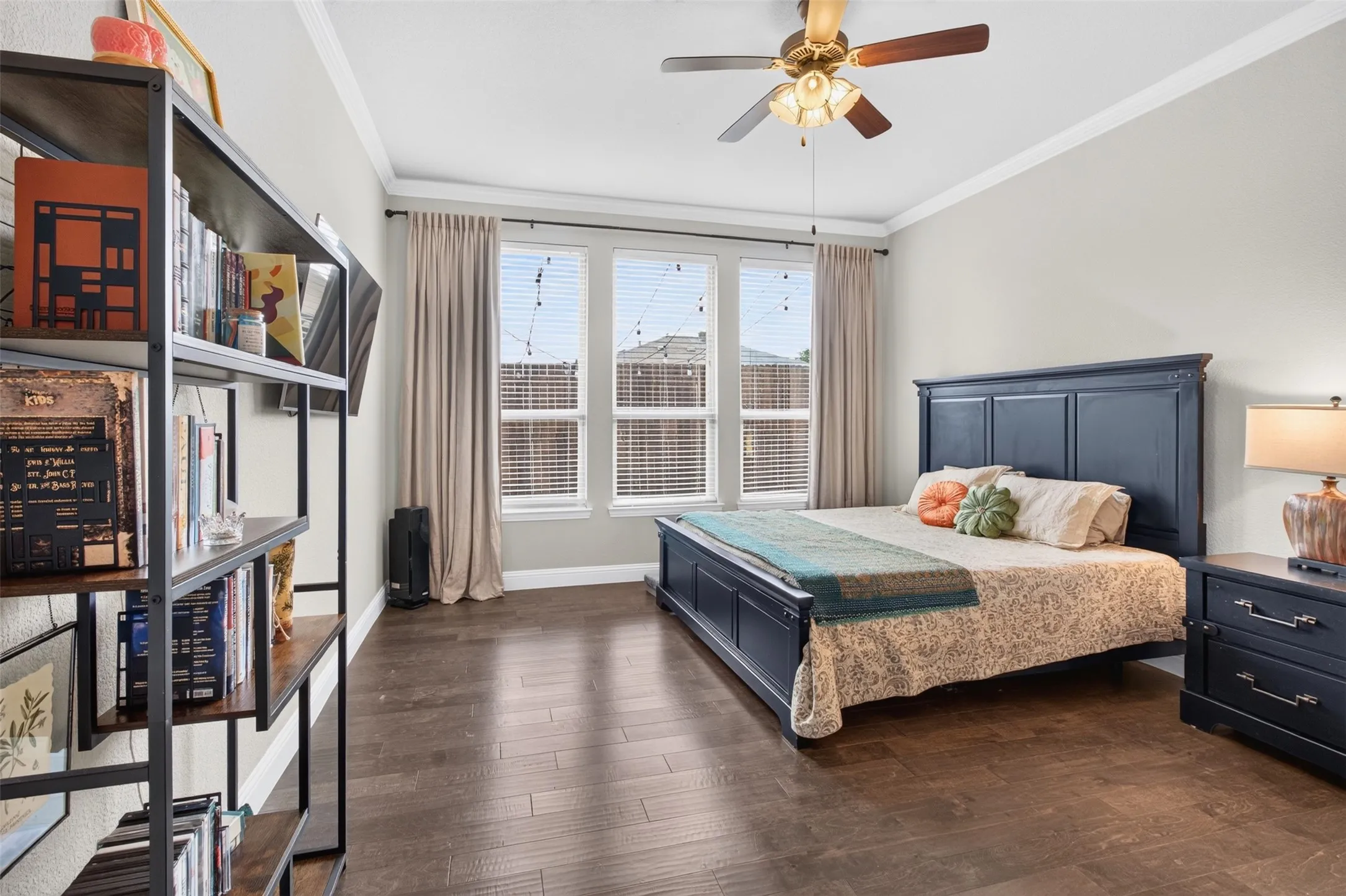 Single Family Residence For Rent in Tarrant County , 6820 Westbury Drive, North Richland Hills, Texas 76180, 4 Bedroom, 3 Bathroom, 2 Garage spaces, 2,863 Sqft, built in 2017, mls#21393703, Real Estate Agent in North Richland Hills, Homes For Rent in Tarrant county, Homes For Rent in North Richland Hills, Realtor in North Richland Hills Texas, Real Estate Brokerage Independent Realty Texas, Luminita Cordes Realtor