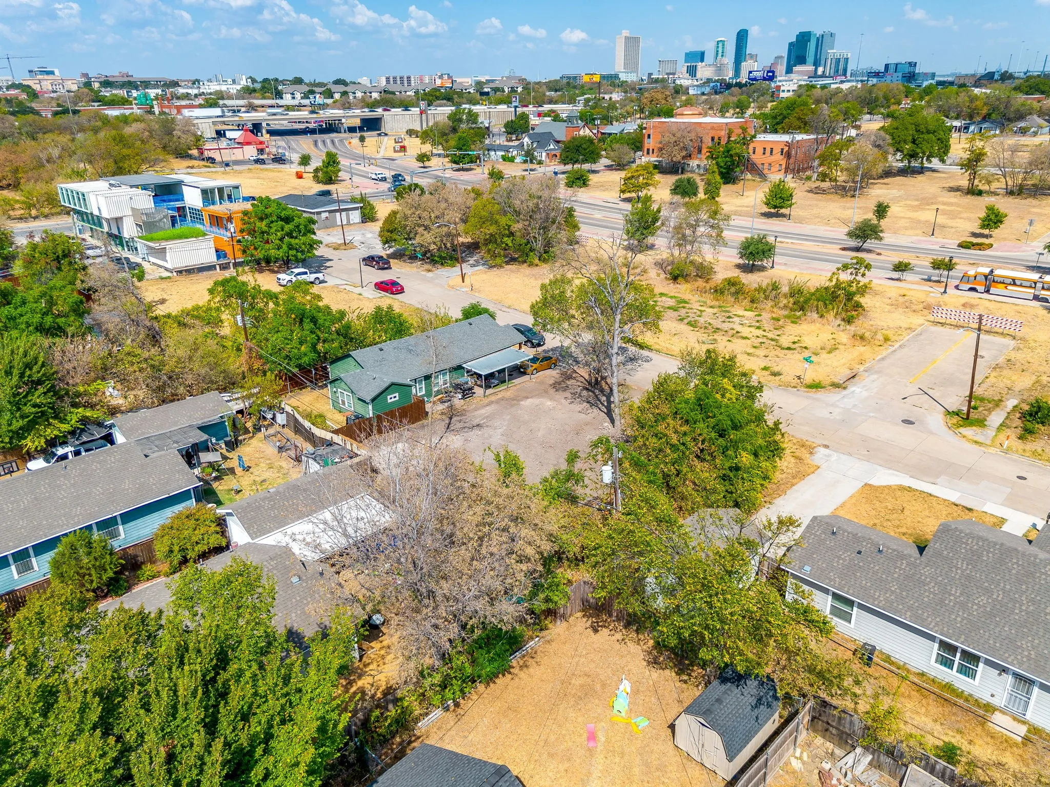Unimproved Land For Sale in Tarrant County , 922 E Oleander Street, Fort Worth, Texas 76104, 0, 0, Garage spaces, 0 Sqft, built in 0, mls#21393704, Real Estate Agent in Fort Worth, Homes For Sale in Tarrant county, Homes For Sale in Fort Worth, Realtor in Fort Worth Texas, Real Estate Brokerage Independent Realty Texas, Luminita Cordes Realtor