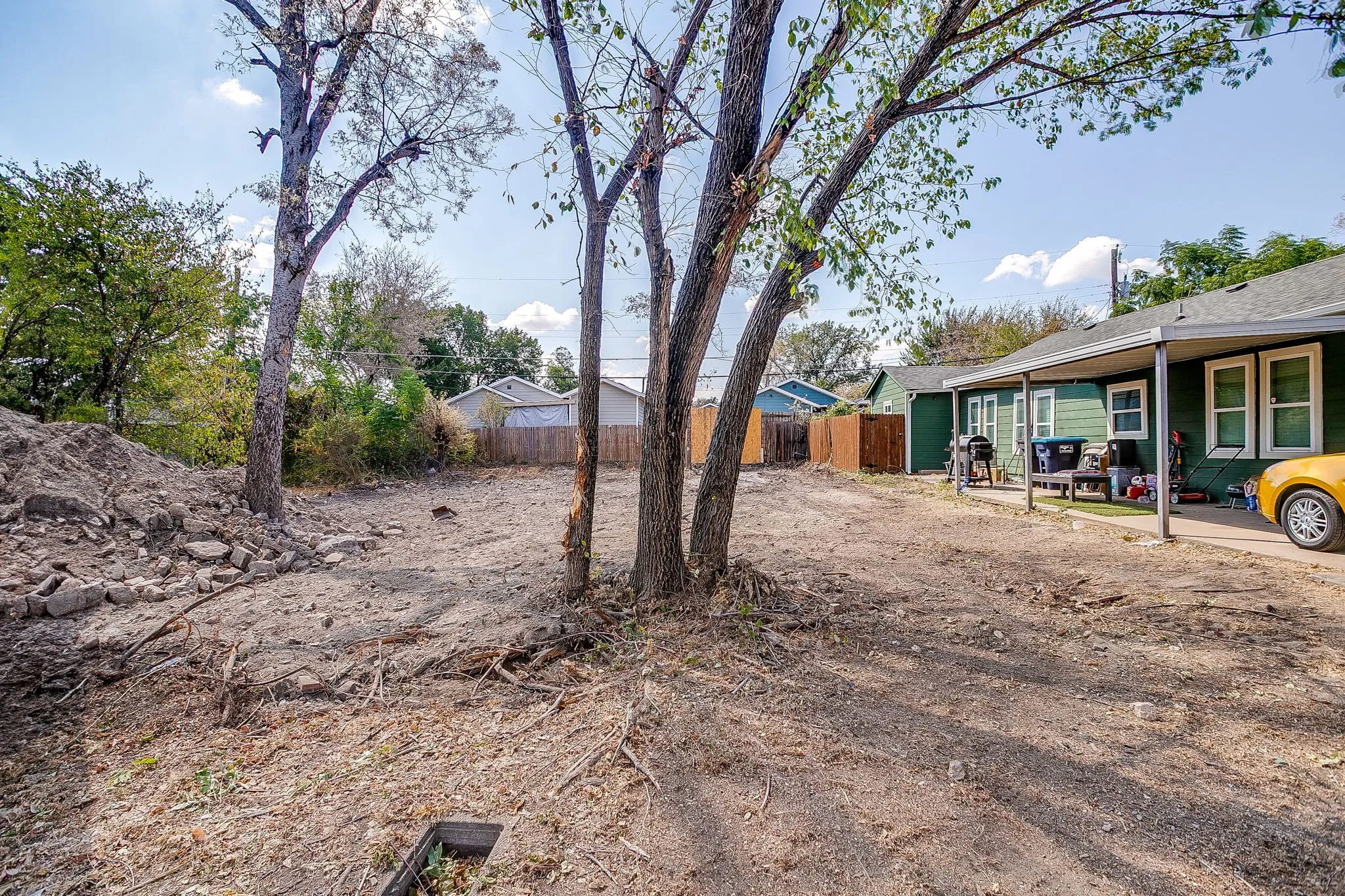 Unimproved Land For Sale in Tarrant County , 922 E Oleander Street, Fort Worth, Texas 76104, 0, 0, Garage spaces, 0 Sqft, built in 0, mls#21393704, Real Estate Agent in Fort Worth, Homes For Sale in Tarrant county, Homes For Sale in Fort Worth, Realtor in Fort Worth Texas, Real Estate Brokerage Independent Realty Texas, Luminita Cordes Realtor
