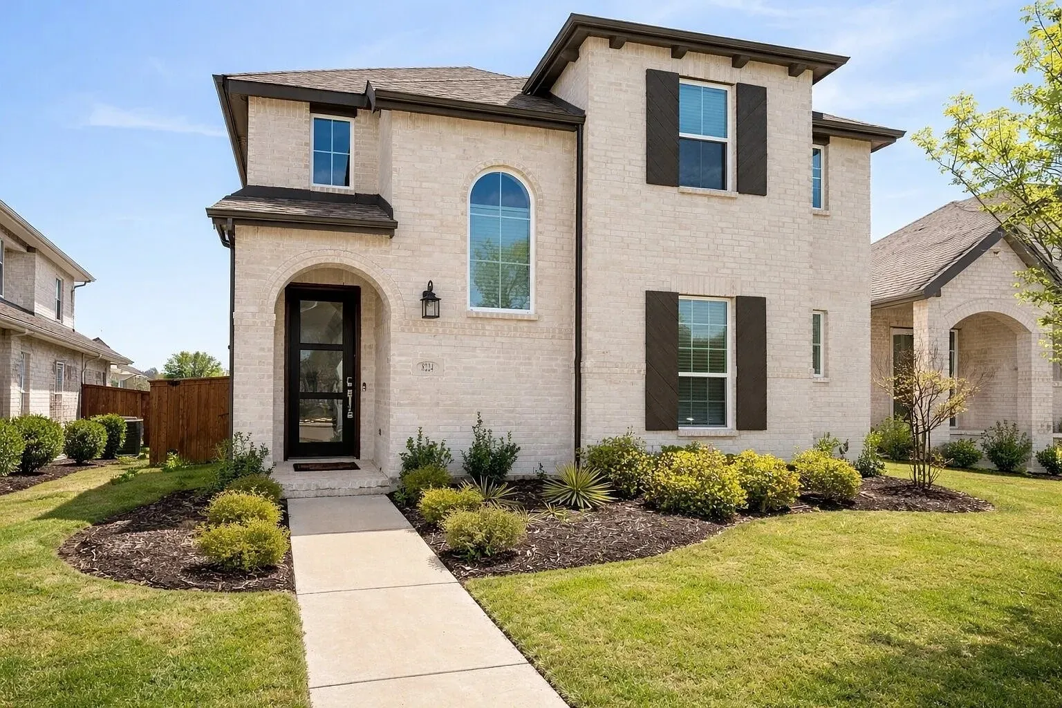 Single Family Residence For Sale in Collin County , 8224 Legacy Trail, Mc Kinney, Texas 75071, 4 Bedroom, 3 Bathroom, 2 Garage spaces, 2,297 Sqft, built in 2023, mls#21392717, Real Estate Agent in Mc Kinney, Homes For Sale in Collin county, Homes For Sale in Mc Kinney, Realtor in Mc Kinney Texas, Real Estate Brokerage Independent Realty Texas, Luminita Cordes Realtor
