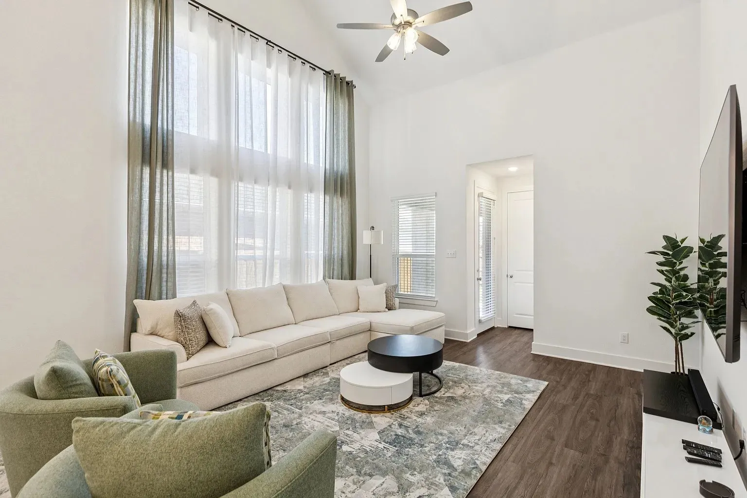 Single Family Residence For Sale