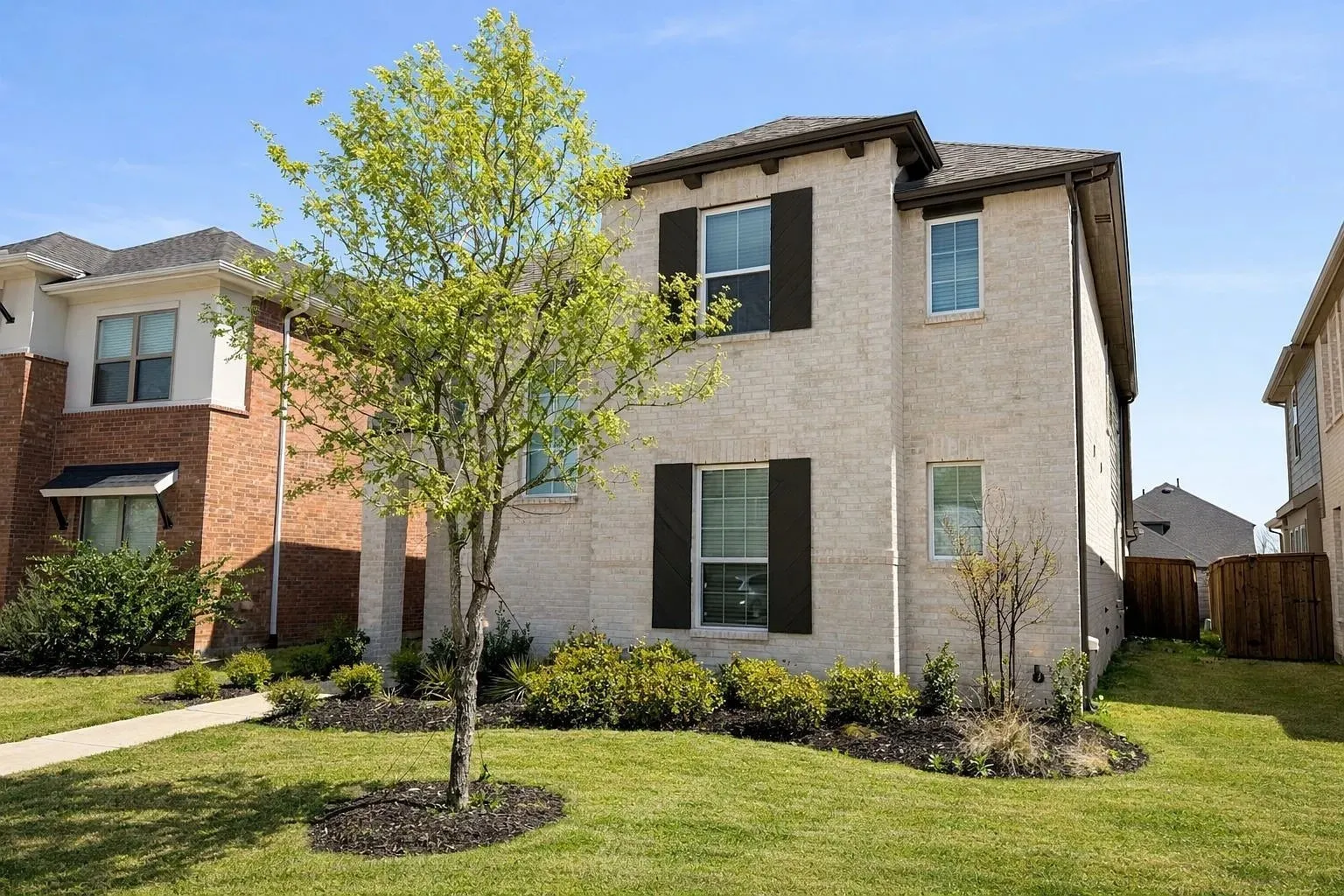 Single Family Residence For Sale in Collin County , 8224 Legacy Trail, Mc Kinney, Texas 75071, 4 Bedroom, 3 Bathroom, 2 Garage spaces, 2,297 Sqft, built in 2023, mls#21392717, Real Estate Agent in Mc Kinney, Homes For Sale in Collin county, Homes For Sale in Mc Kinney, Realtor in Mc Kinney Texas, Real Estate Brokerage Independent Realty Texas, Luminita Cordes Realtor