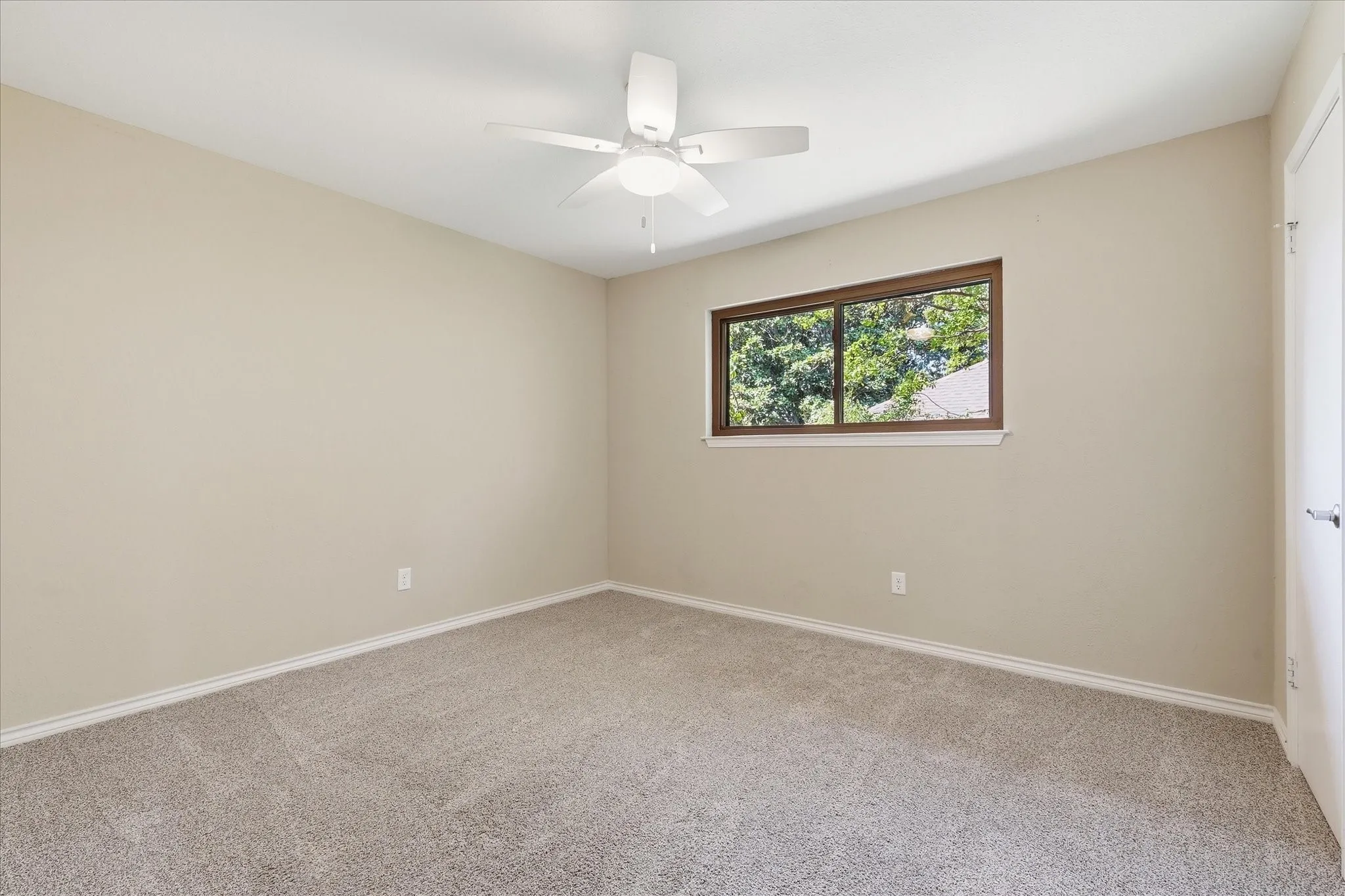 Spacious 3rd Bedroom with Walk-in Closet