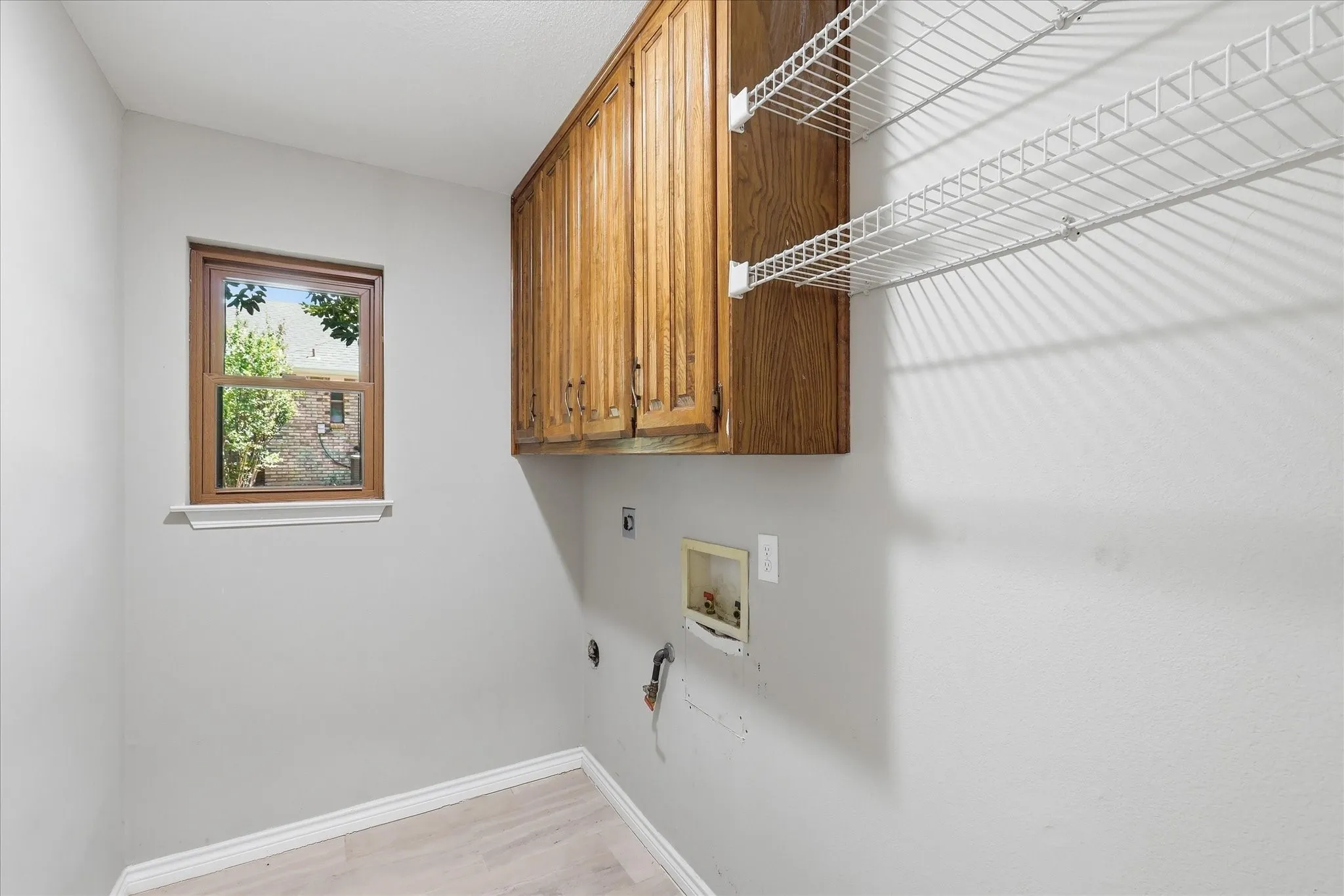 Utility Room with Gas Hook-up and extra space