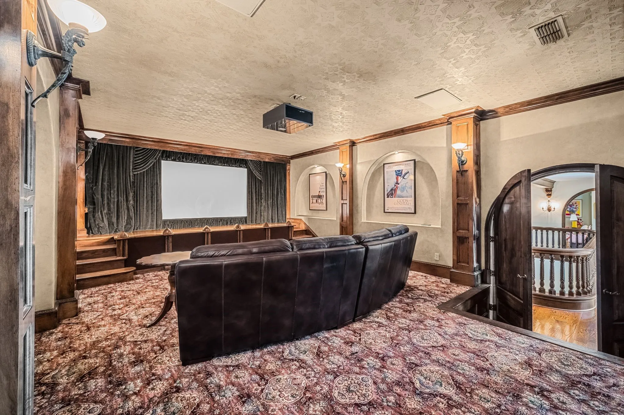 Single Family Residence For Sale in Denton County , 4508 Tour 18 Drive, Flower Mound, Texas 75022, 4 Bedroom, 6 Bathroom, 3 Garage spaces, 6,846 Sqft, built in 1995, mls#21390113, Real Estate Agent in Flower Mound, Homes For Sale in Denton county, Homes For Sale in Flower Mound, Realtor in Flower Mound Texas, Real Estate Brokerage Independent Realty Texas, Luminita Cordes Realtor
