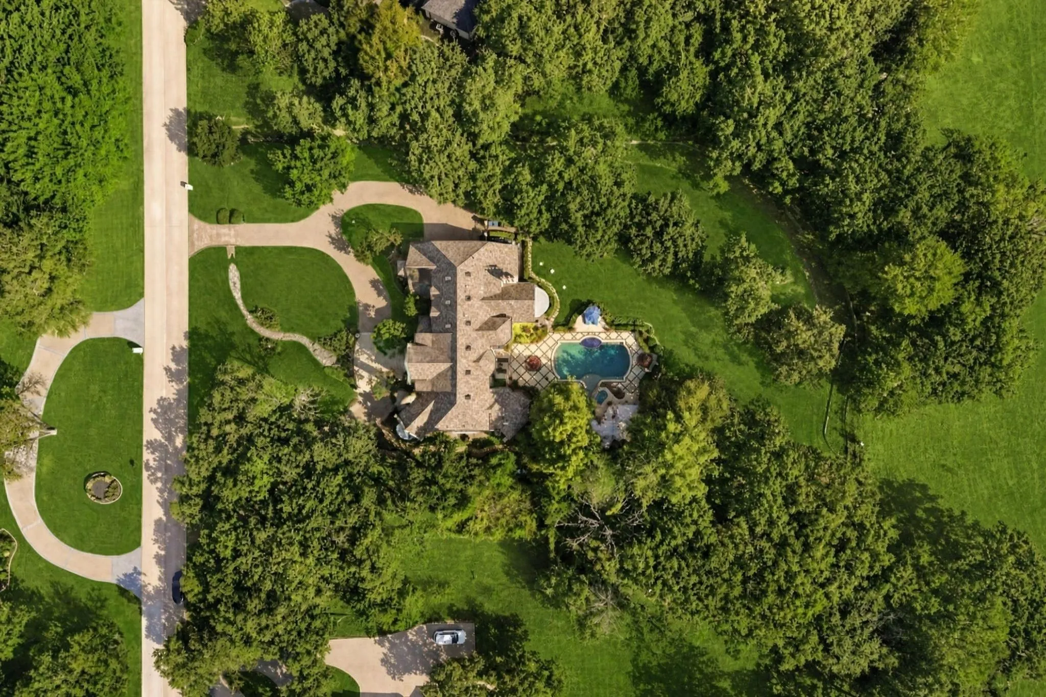 Single Family Residence For Sale in Denton County , 4508 Tour 18 Drive, Flower Mound, Texas 75022, 4 Bedroom, 6 Bathroom, 3 Garage spaces, 6,846 Sqft, built in 1995, mls#21390113, Real Estate Agent in Flower Mound, Homes For Sale in Denton county, Homes For Sale in Flower Mound, Realtor in Flower Mound Texas, Real Estate Brokerage Independent Realty Texas, Luminita Cordes Realtor