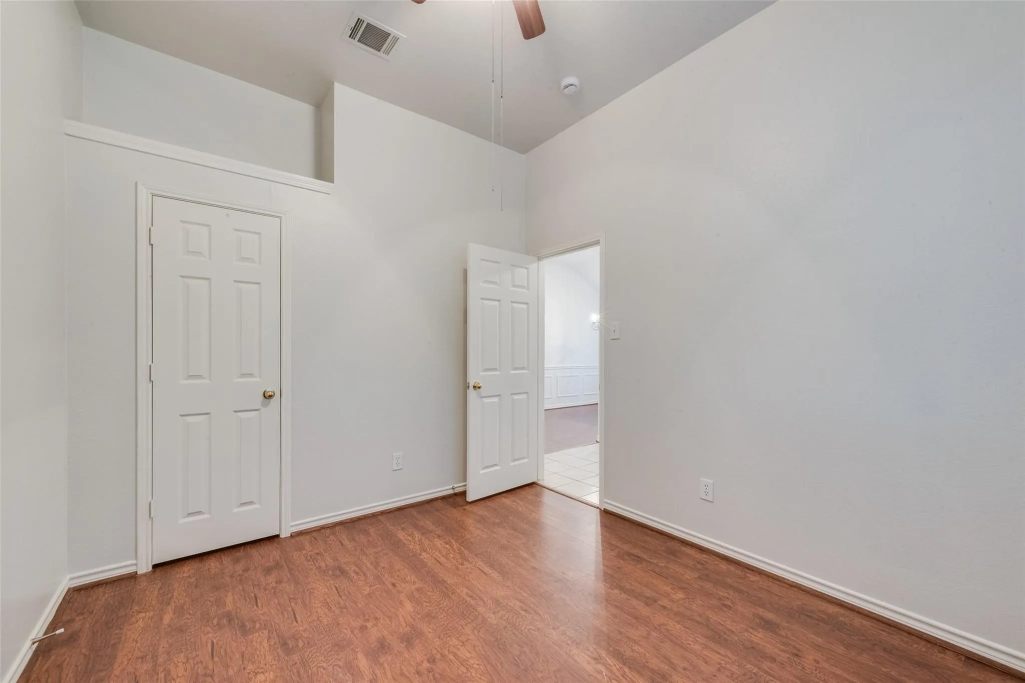 Single Family Residence For Rent in Rockwall County , 2760 Beacon Hill Drive, Rockwall, Texas 75087, 4 Bedroom, 2 Bathroom, 2 Garage spaces, 2,102 Sqft, built in 2003, mls#21393500, Real Estate Agent in Rockwall, Homes For Rent in Rockwall county, Homes For Rent in Rockwall, Realtor in Rockwall Texas, Real Estate Brokerage Independent Realty Texas, Luminita Cordes Realtor
