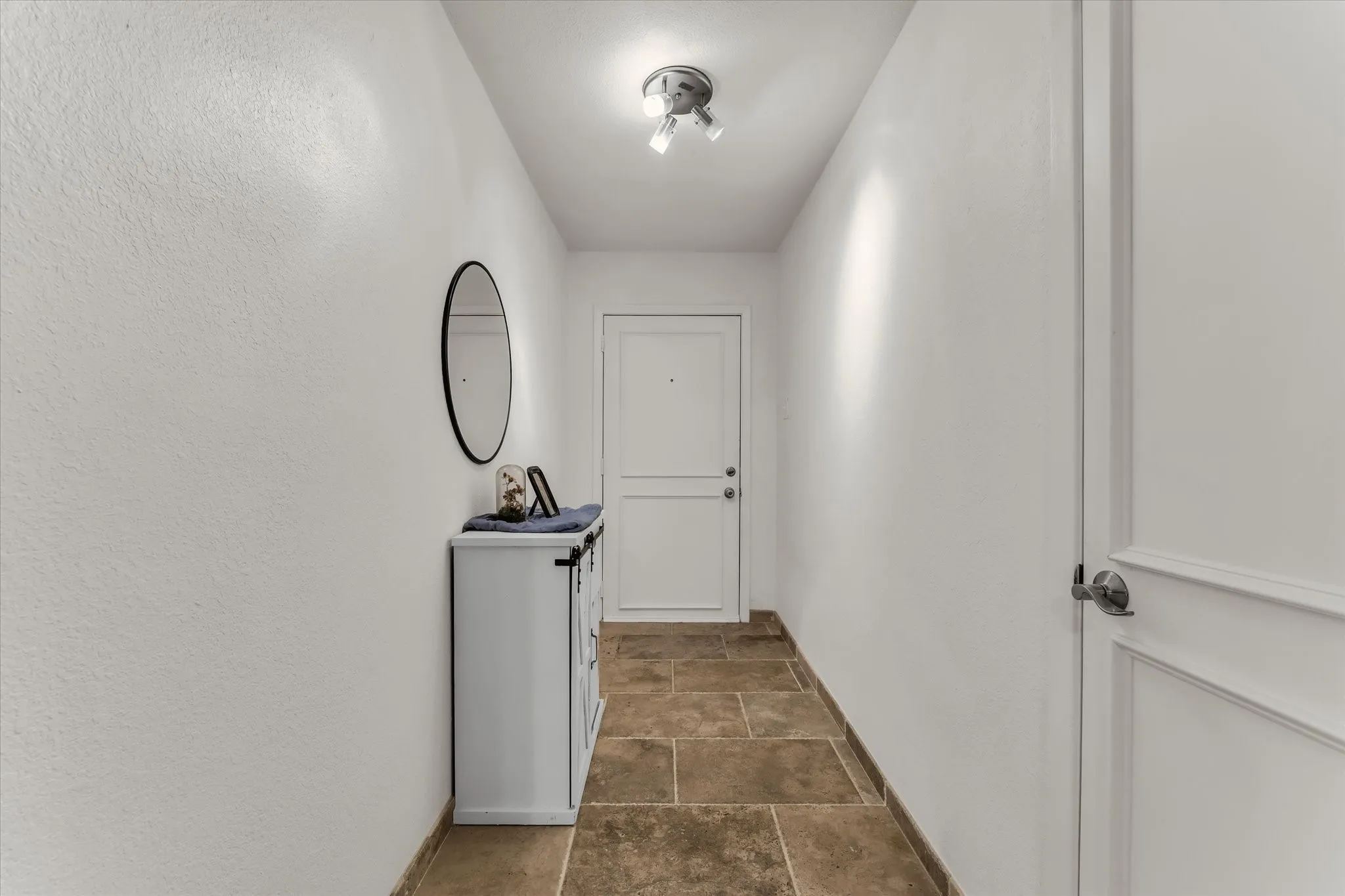 Single Family Residence For Sale in Mc Lennan County , 213 Travis Lane, Hewitt, Texas 76643, 3 Bedroom, 2 Bathroom, 2 Garage spaces, 1,684 Sqft, built in 1978, mls#21393717, Real Estate Agent in Hewitt, Homes For Sale in Mc Lennan county, Homes For Sale in Hewitt, Realtor in Hewitt Texas, Real Estate Brokerage Independent Realty Texas, Luminita Cordes Realtor
