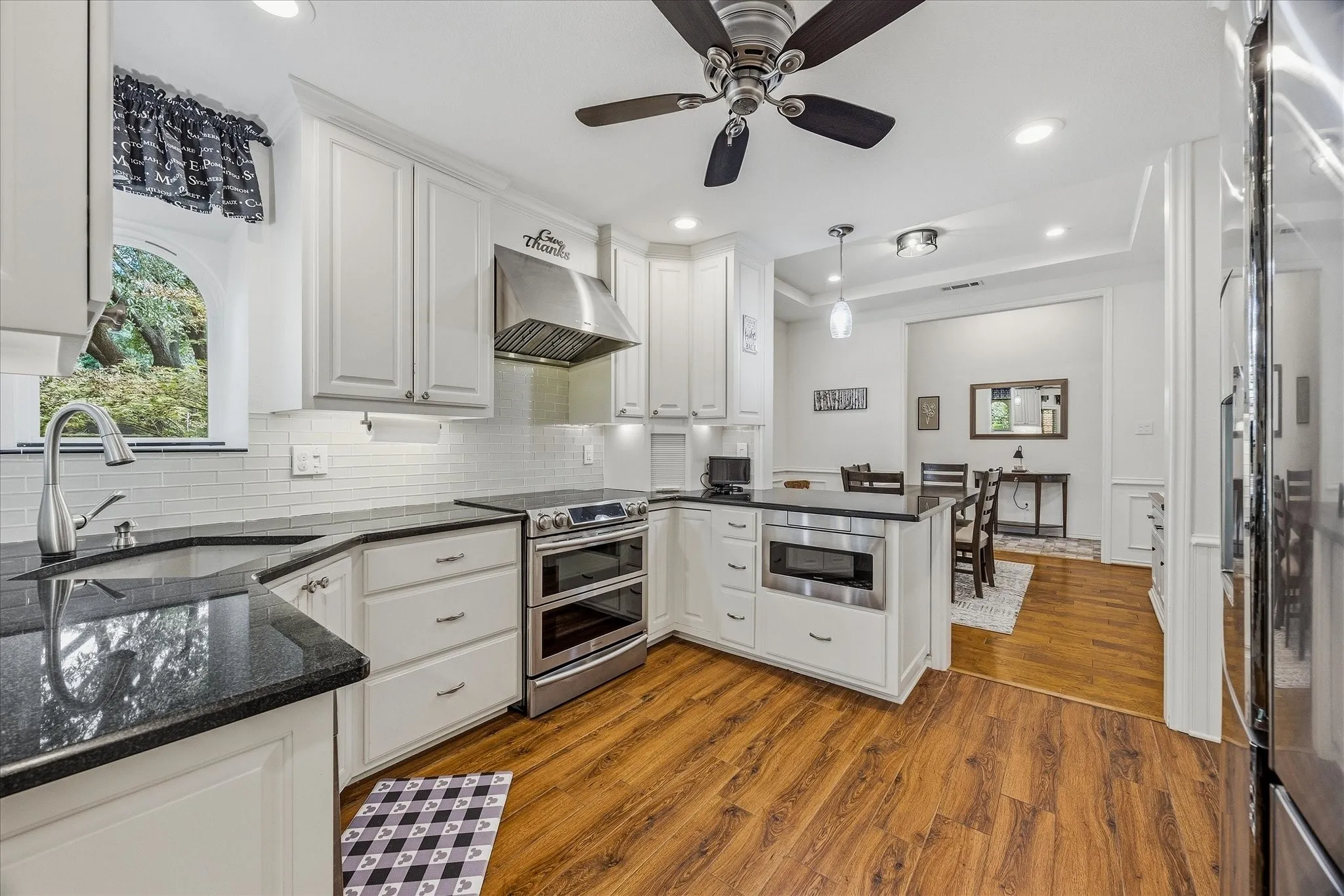 Single Family Residence For Sale in Dallas County , 106 Barnes Bridge Road, Sunnyvale, Texas 75182, 4 Bedroom, 3 Bathroom, 2 Garage spaces, 2,692 Sqft, built in 1986, mls#21392597, Real Estate Agent in Sunnyvale, Homes For Sale in Dallas county, Homes For Sale in Sunnyvale, Realtor in Sunnyvale Texas, Real Estate Brokerage Independent Realty Texas, Luminita Cordes Realtor