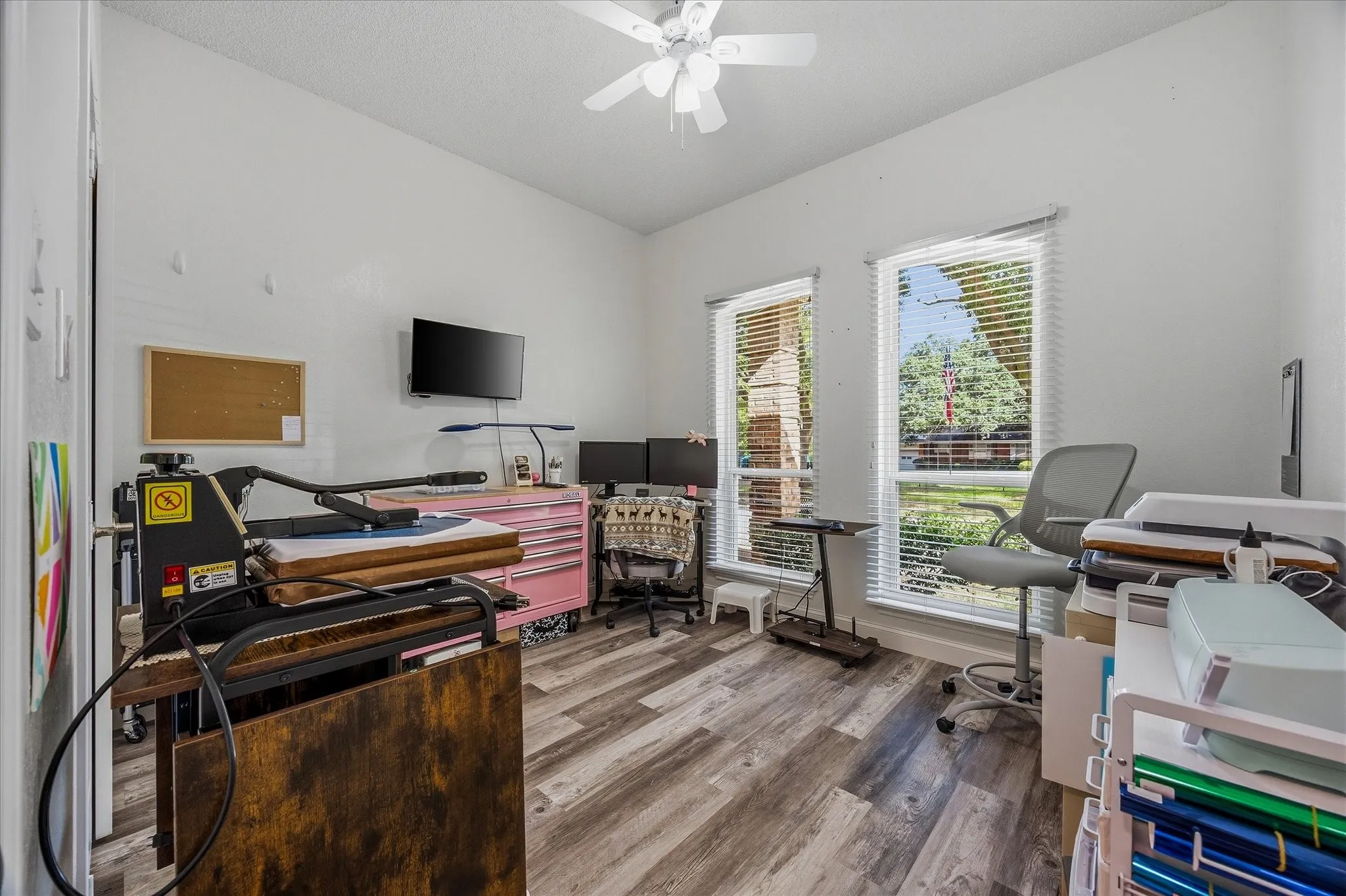Single Family Residence For Sale in Dallas County , 106 Barnes Bridge Road, Sunnyvale, Texas 75182, 4 Bedroom, 3 Bathroom, 2 Garage spaces, 2,692 Sqft, built in 1986, mls#21392597, Real Estate Agent in Sunnyvale, Homes For Sale in Dallas county, Homes For Sale in Sunnyvale, Realtor in Sunnyvale Texas, Real Estate Brokerage Independent Realty Texas, Luminita Cordes Realtor