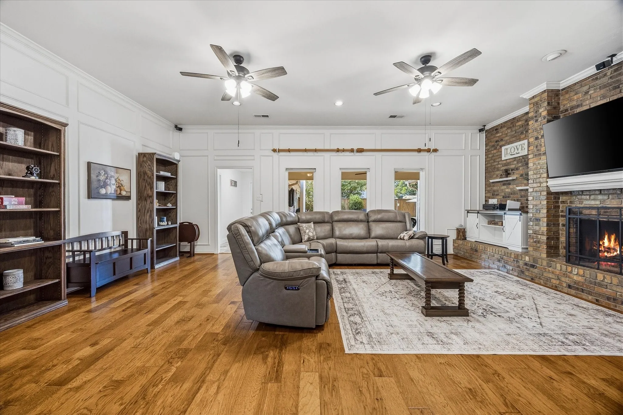 Single Family Residence For Sale in Dallas County , 106 Barnes Bridge Road, Sunnyvale, Texas 75182, 4 Bedroom, 3 Bathroom, 2 Garage spaces, 2,692 Sqft, built in 1986, mls#21392597, Real Estate Agent in Sunnyvale, Homes For Sale in Dallas county, Homes For Sale in Sunnyvale, Realtor in Sunnyvale Texas, Real Estate Brokerage Independent Realty Texas, Luminita Cordes Realtor