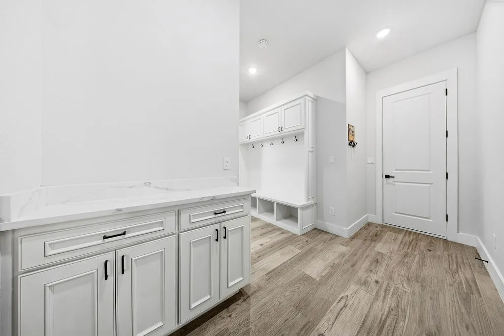 Single Family Residence For Sale in Tarrant County , 5637 Pollys Way, Fort Worth, Texas 76126, 3 Bedroom, 4 Bathroom, 2 Garage spaces, 2,535 Sqft, built in 2023, mls#21390878, Real Estate Agent in Fort Worth, Homes For Sale in Tarrant county, Homes For Sale in Fort Worth, Realtor in Fort Worth Texas, Real Estate Brokerage Independent Realty Texas, Luminita Cordes Realtor