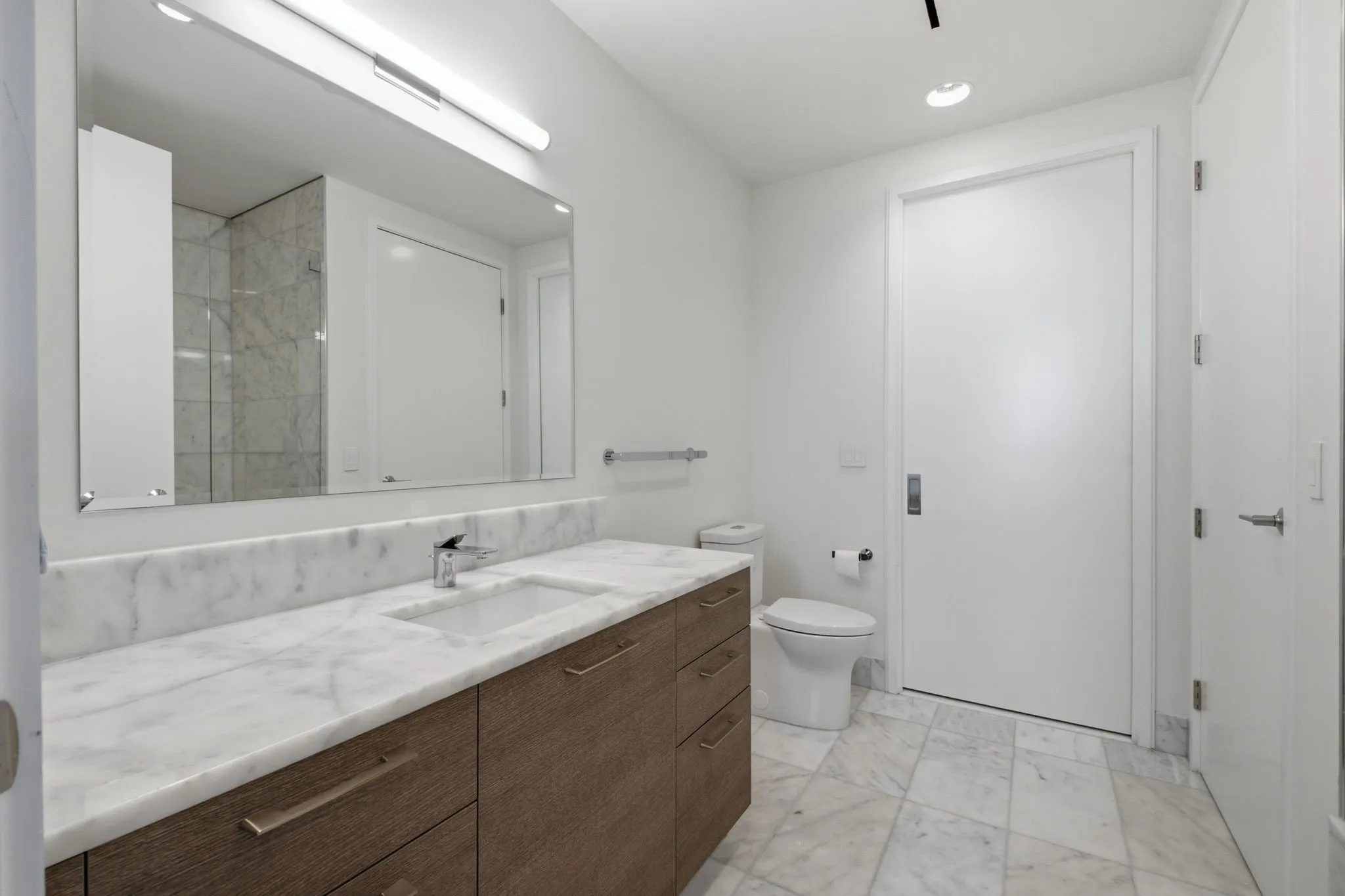Condominium For Rent in Collin County , 7901 Windrose Avenue 1201, Plano, Texas 75024, 2 Bedroom, 3 Bathroom, 2 Garage spaces, 2,245 Sqft, built in 2019, mls#21393720, Real Estate Agent in Plano, Homes For Rent in Collin county, Homes For Rent in Plano, Realtor in Plano Texas, Real Estate Brokerage Independent Realty Texas, Luminita Cordes Realtor