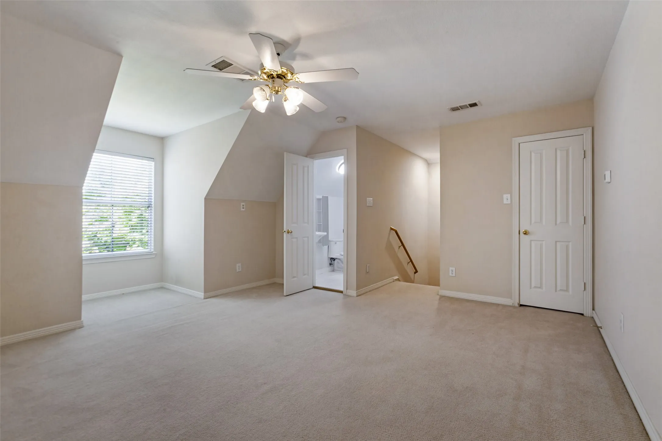 Upstairs 4th Bedroom. Several different uses are possible.