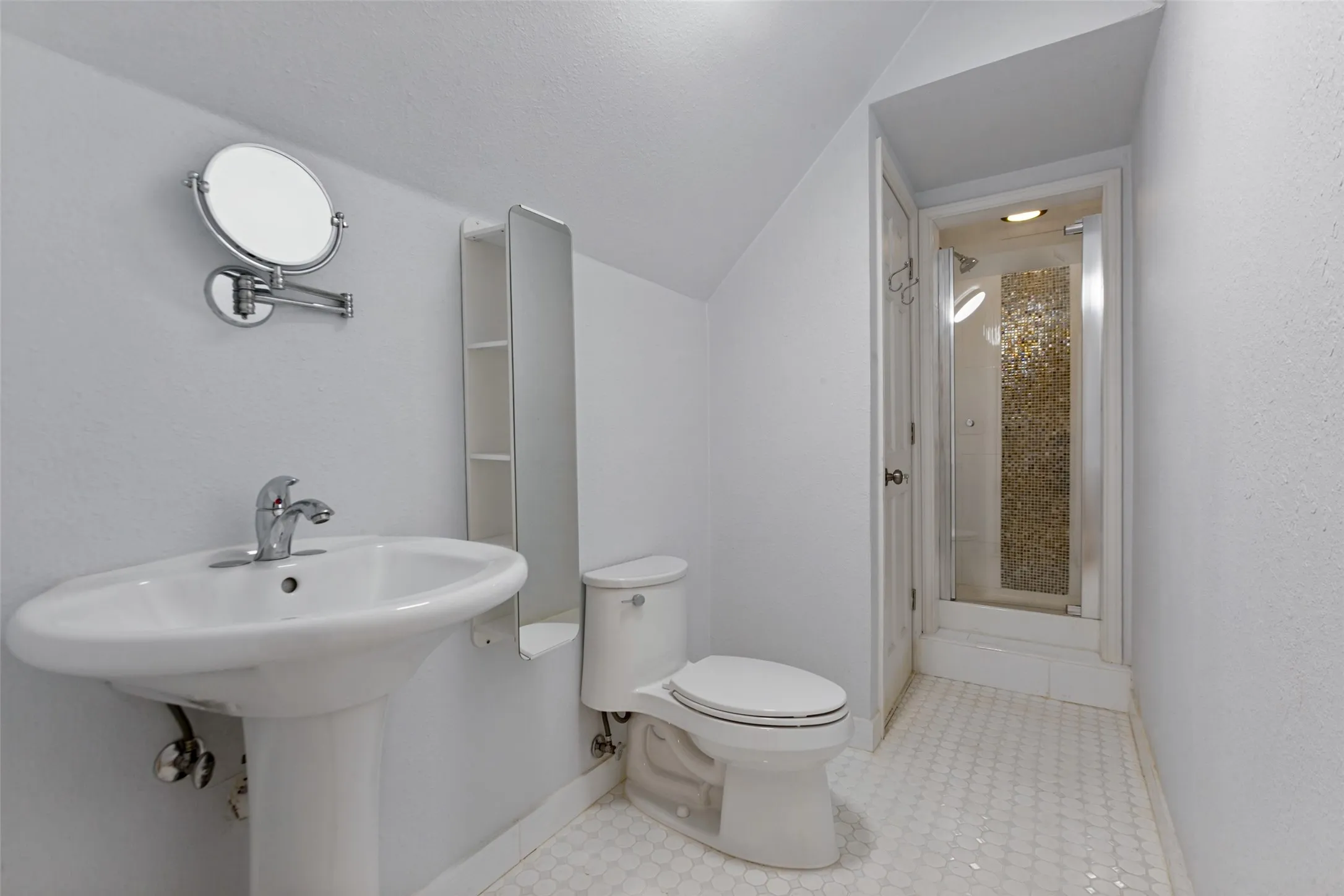 Ensuite off Upstairs Space