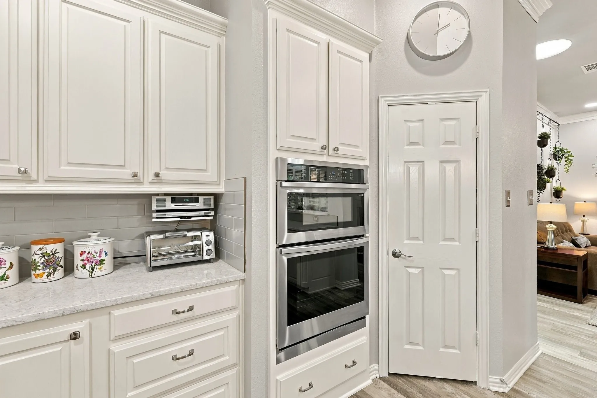 Single Family Residence For Sale in Tarrant County , 8628 Lantana Drive, North Richland Hills, Texas 76180, 3 Bedroom, 2 Bathroom, 2 Garage spaces, 2,480 Sqft, built in 2006, mls#21393432, Real Estate Agent in North Richland Hills, Homes For Sale in Tarrant county, Homes For Sale in North Richland Hills, Realtor in North Richland Hills Texas, Real Estate Brokerage Independent Realty Texas, Luminita Cordes Realtor