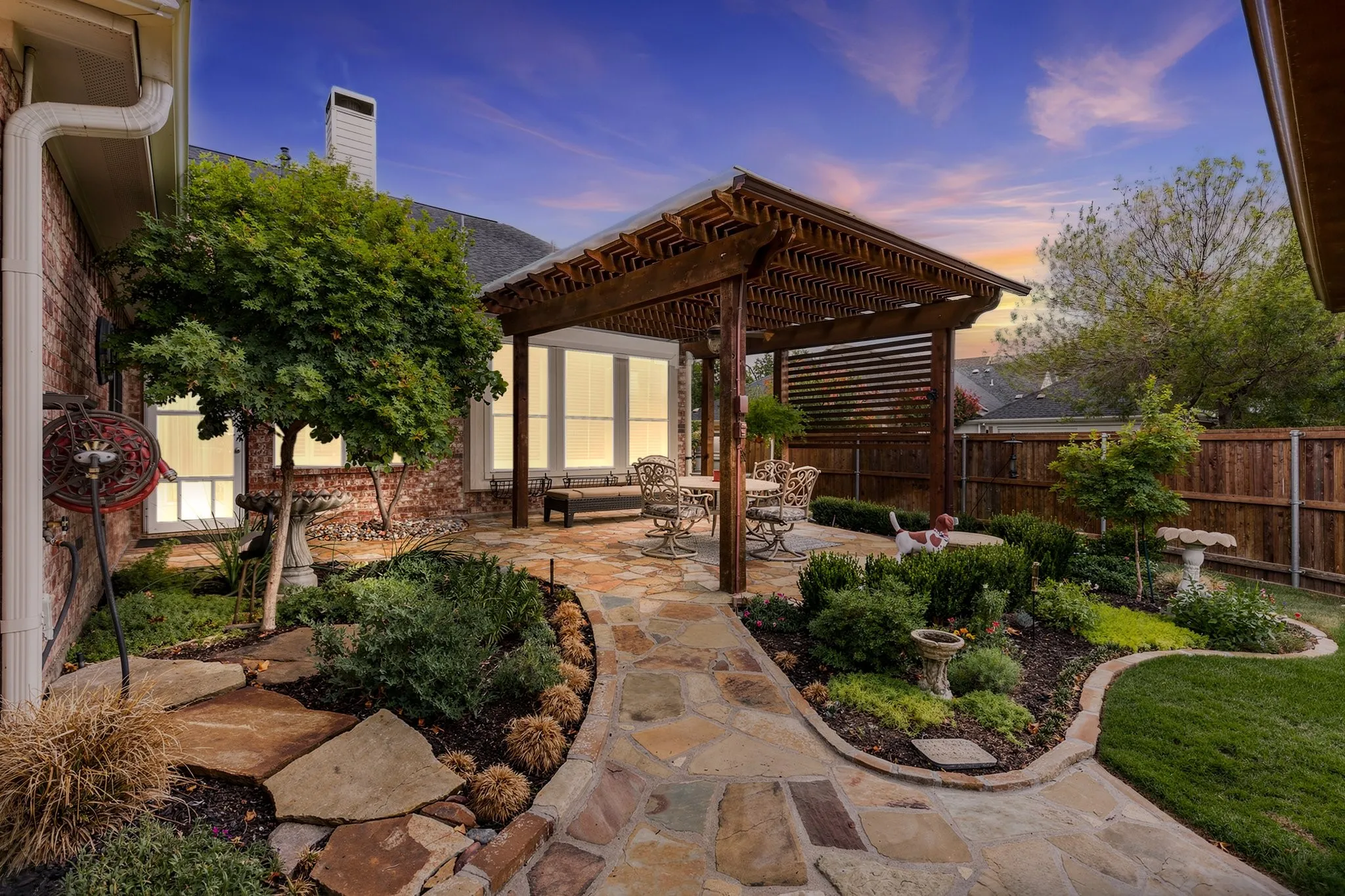 Single Family Residence For Sale in Tarrant County , 8628 Lantana Drive, North Richland Hills, Texas 76180, 3 Bedroom, 2 Bathroom, 2 Garage spaces, 2,480 Sqft, built in 2006, mls#21393432, Real Estate Agent in North Richland Hills, Homes For Sale in Tarrant county, Homes For Sale in North Richland Hills, Realtor in North Richland Hills Texas, Real Estate Brokerage Independent Realty Texas, Luminita Cordes Realtor
