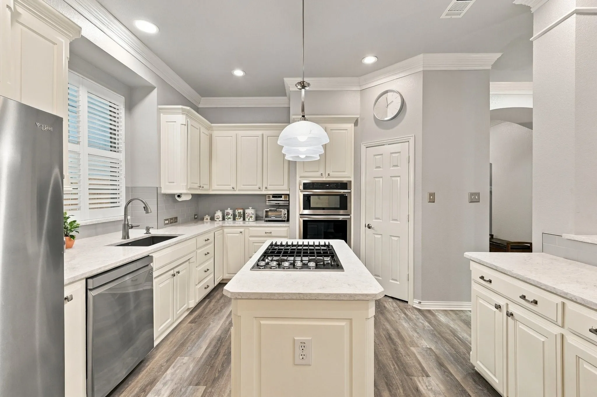 Single Family Residence For Sale in Tarrant County , 8628 Lantana Drive, North Richland Hills, Texas 76180, 3 Bedroom, 2 Bathroom, 2 Garage spaces, 2,480 Sqft, built in 2006, mls#21393432, Real Estate Agent in North Richland Hills, Homes For Sale in Tarrant county, Homes For Sale in North Richland Hills, Realtor in North Richland Hills Texas, Real Estate Brokerage Independent Realty Texas, Luminita Cordes Realtor