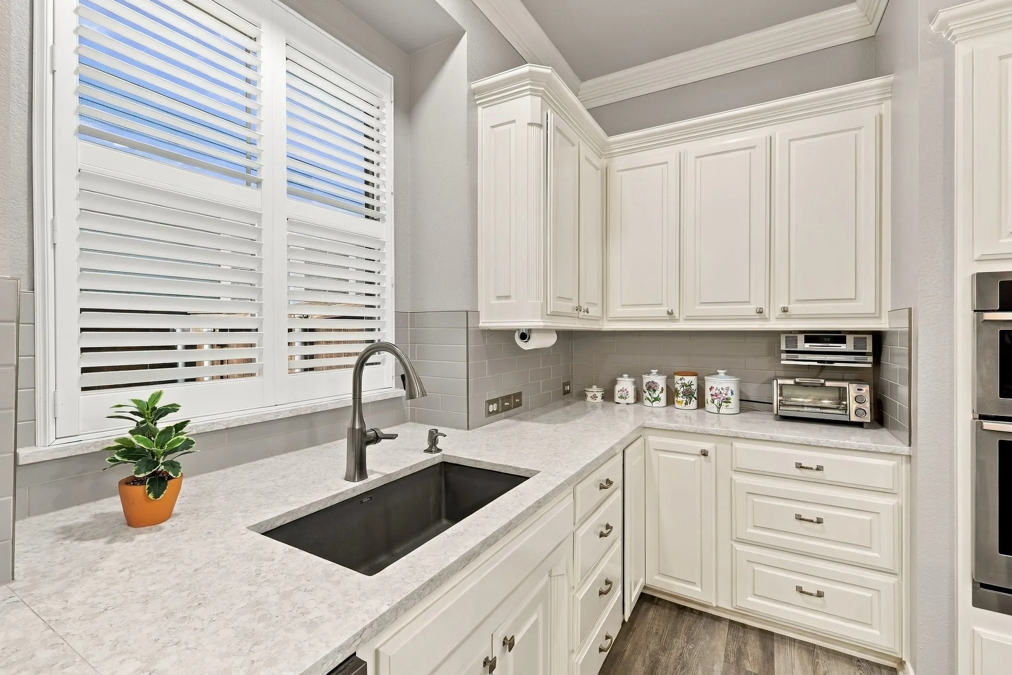Single Family Residence For Sale in Tarrant County , 8628 Lantana Drive, North Richland Hills, Texas 76180, 3 Bedroom, 2 Bathroom, 2 Garage spaces, 2,480 Sqft, built in 2006, mls#21393432, Real Estate Agent in North Richland Hills, Homes For Sale in Tarrant county, Homes For Sale in North Richland Hills, Realtor in North Richland Hills Texas, Real Estate Brokerage Independent Realty Texas, Luminita Cordes Realtor