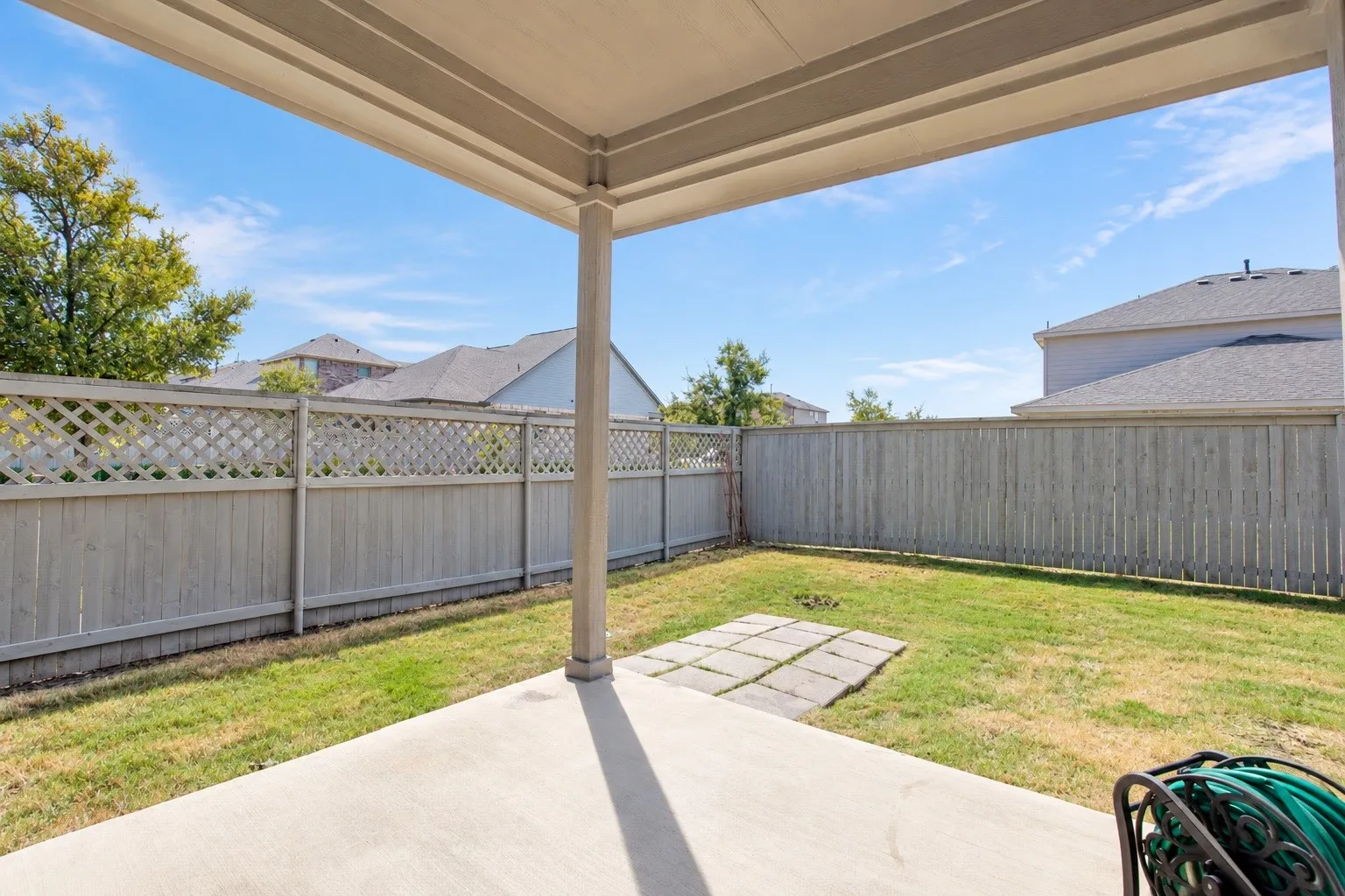Single Family Residence For Sale in Denton County , 2401 Mockingbird Court, Northlake, Texas 76247, 4 Bedroom, 3 Bathroom, 2 Garage spaces, 2,743 Sqft, built in 2019, mls#21393727, Real Estate Agent in Northlake, Homes For Sale in Denton county, Homes For Sale in Northlake, Realtor in Northlake Texas, Real Estate Brokerage Independent Realty Texas, Luminita Cordes Realtor