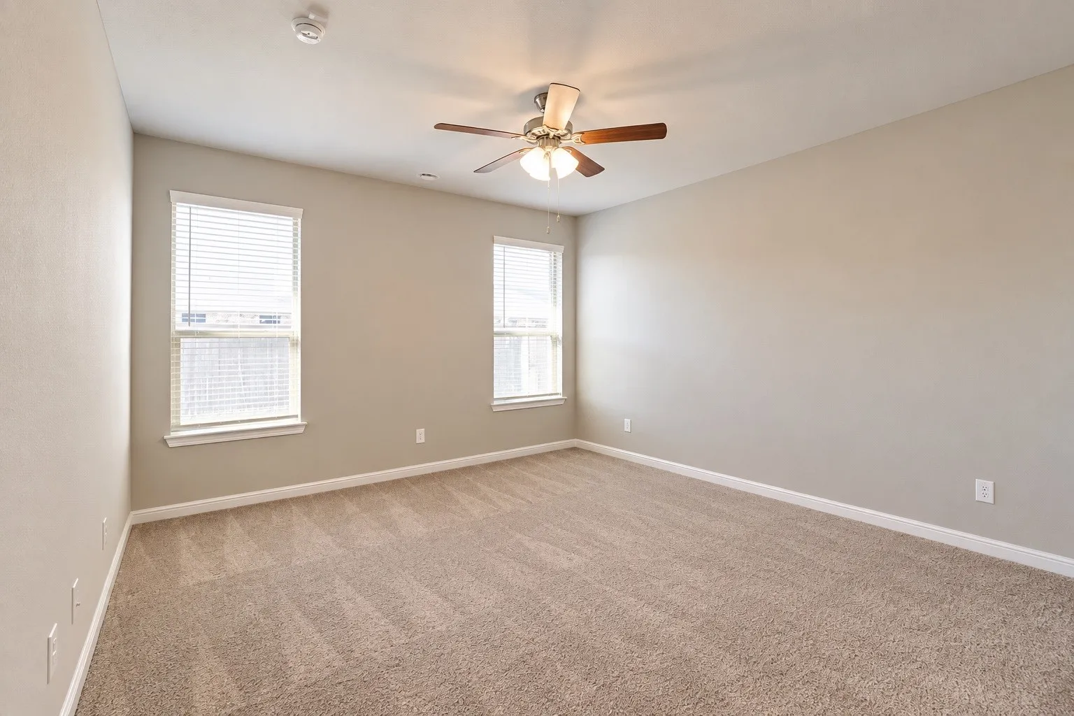Single Family Residence For Sale in Denton County , 2401 Mockingbird Court, Northlake, Texas 76247, 4 Bedroom, 3 Bathroom, 2 Garage spaces, 2,743 Sqft, built in 2019, mls#21393727, Real Estate Agent in Northlake, Homes For Sale in Denton county, Homes For Sale in Northlake, Realtor in Northlake Texas, Real Estate Brokerage Independent Realty Texas, Luminita Cordes Realtor