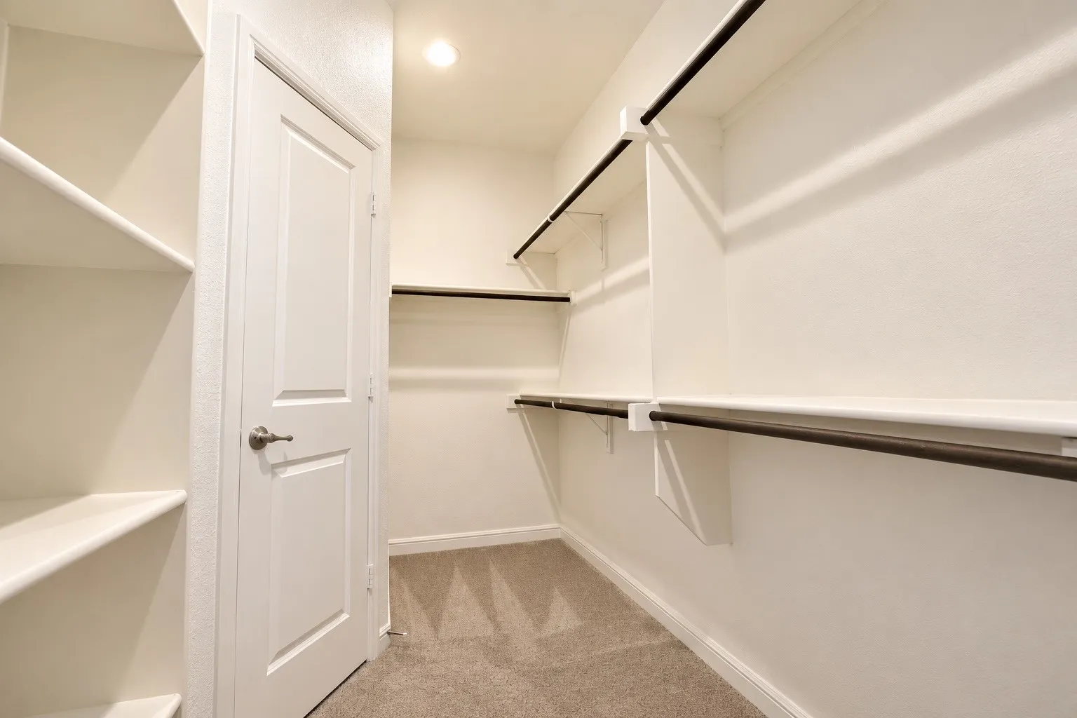Single Family Residence For Sale in Denton County , 2401 Mockingbird Court, Northlake, Texas 76247, 4 Bedroom, 3 Bathroom, 2 Garage spaces, 2,743 Sqft, built in 2019, mls#21393727, Real Estate Agent in Northlake, Homes For Sale in Denton county, Homes For Sale in Northlake, Realtor in Northlake Texas, Real Estate Brokerage Independent Realty Texas, Luminita Cordes Realtor