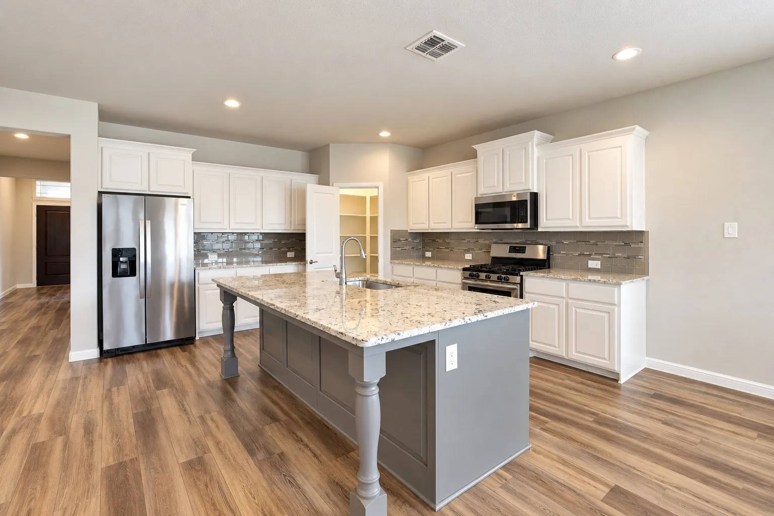 Single Family Residence For Sale in Denton County , 2401 Mockingbird Court, Northlake, Texas 76247, 4 Bedroom, 3 Bathroom, 2 Garage spaces, 2,743 Sqft, built in 2019, mls#21393727, Real Estate Agent in Northlake, Homes For Sale in Denton county, Homes For Sale in Northlake, Realtor in Northlake Texas, Real Estate Brokerage Independent Realty Texas, Luminita Cordes Realtor