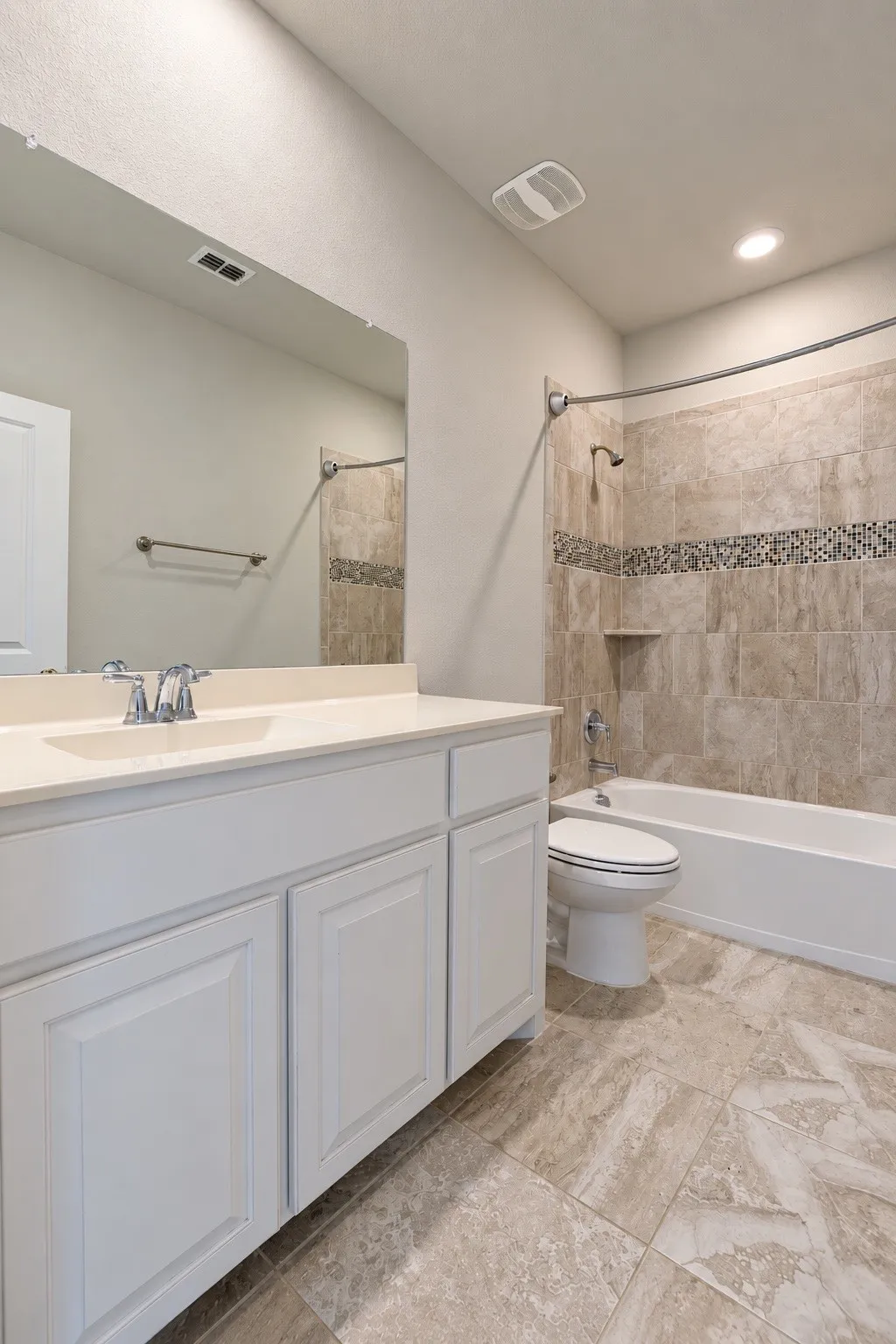 Single Family Residence For Sale in Denton County , 2401 Mockingbird Court, Northlake, Texas 76247, 4 Bedroom, 3 Bathroom, 2 Garage spaces, 2,743 Sqft, built in 2019, mls#21393727, Real Estate Agent in Northlake, Homes For Sale in Denton county, Homes For Sale in Northlake, Realtor in Northlake Texas, Real Estate Brokerage Independent Realty Texas, Luminita Cordes Realtor