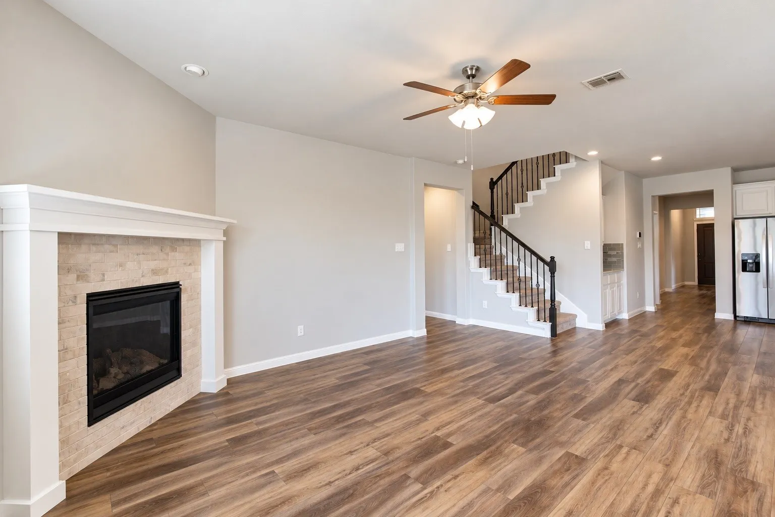 Single Family Residence For Sale in Denton County , 2401 Mockingbird Court, Northlake, Texas 76247, 4 Bedroom, 3 Bathroom, 2 Garage spaces, 2,743 Sqft, built in 2019, mls#21393727, Real Estate Agent in Northlake, Homes For Sale in Denton county, Homes For Sale in Northlake, Realtor in Northlake Texas, Real Estate Brokerage Independent Realty Texas, Luminita Cordes Realtor