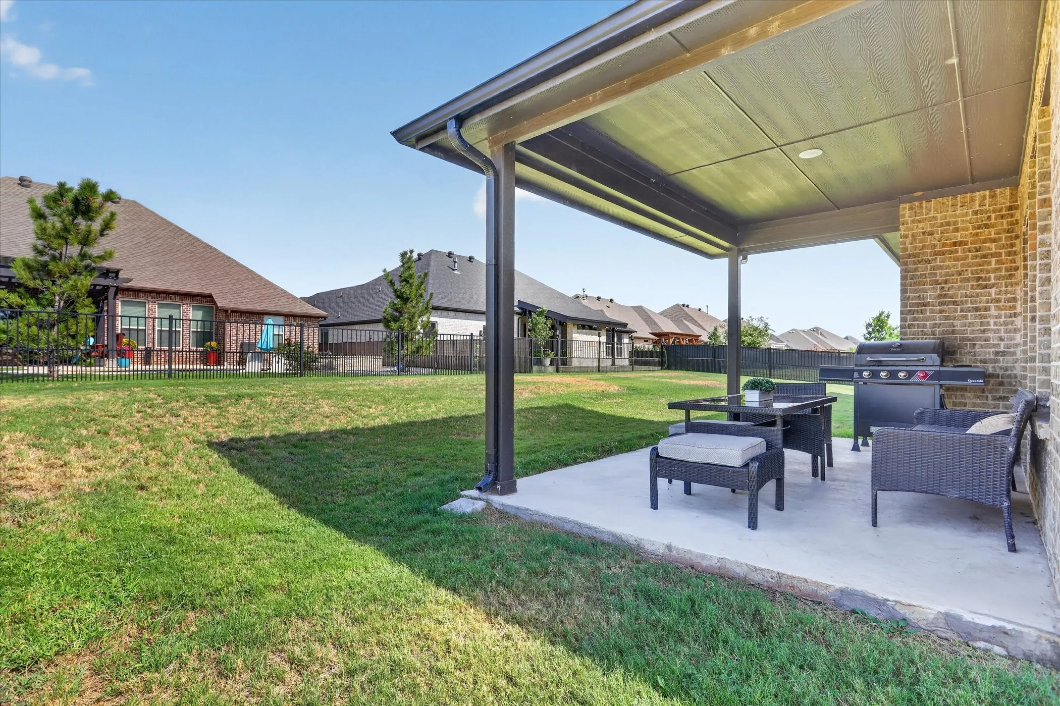 Single Family Residence For Sale in Johnson County , 1070 Mickelson Drive, Granbury, Texas 76048, 3 Bedroom, 2 Bathroom, 2 Garage spaces, 2,313 Sqft, built in 2022, mls#21391838, Real Estate Agent in Granbury, Homes For Sale in Johnson county, Homes For Sale in Granbury, Realtor in Granbury Texas, Real Estate Brokerage Independent Realty Texas, Luminita Cordes Realtor