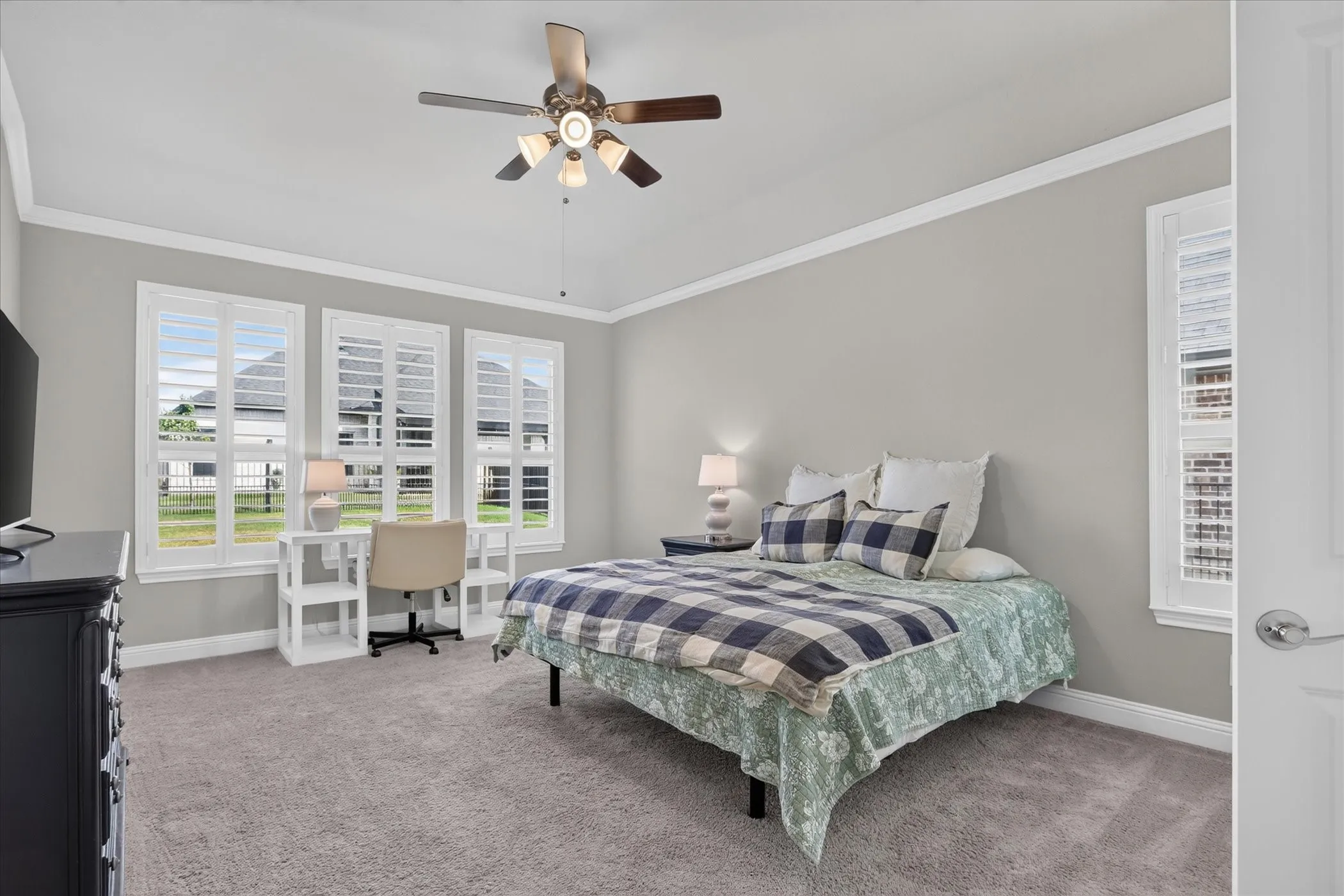 Single Family Residence For Sale in Johnson County , 1070 Mickelson Drive, Granbury, Texas 76048, 3 Bedroom, 2 Bathroom, 2 Garage spaces, 2,313 Sqft, built in 2022, mls#21391838, Real Estate Agent in Granbury, Homes For Sale in Johnson county, Homes For Sale in Granbury, Realtor in Granbury Texas, Real Estate Brokerage Independent Realty Texas, Luminita Cordes Realtor