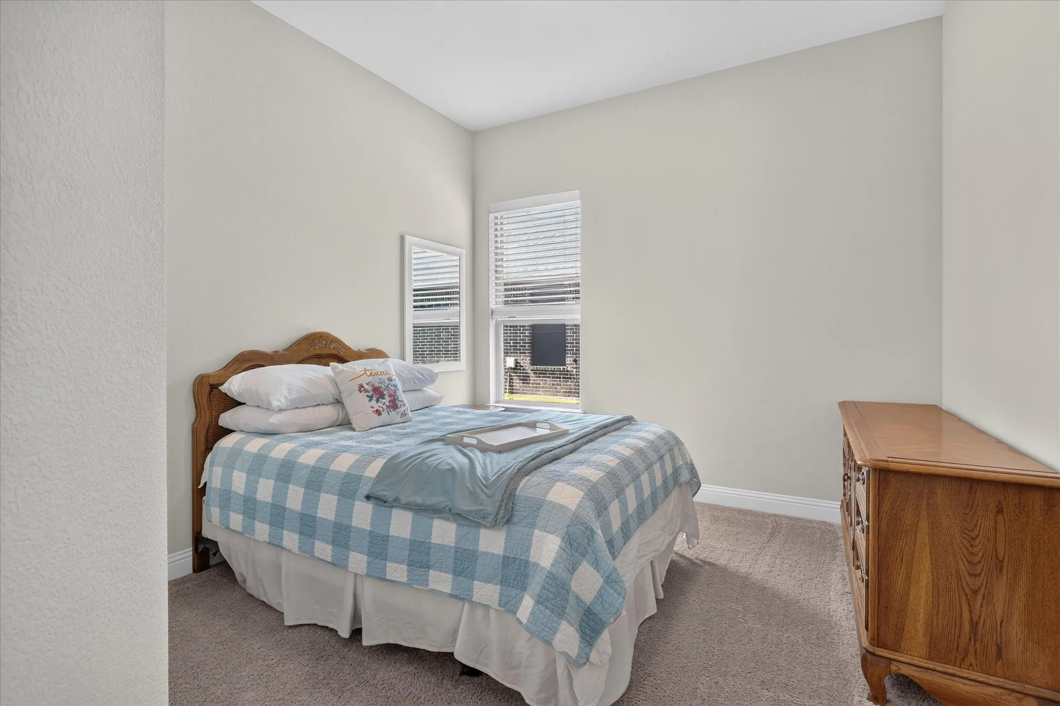 Single Family Residence For Sale in Johnson County , 1070 Mickelson Drive, Granbury, Texas 76048, 3 Bedroom, 2 Bathroom, 2 Garage spaces, 2,313 Sqft, built in 2022, mls#21391838, Real Estate Agent in Granbury, Homes For Sale in Johnson county, Homes For Sale in Granbury, Realtor in Granbury Texas, Real Estate Brokerage Independent Realty Texas, Luminita Cordes Realtor