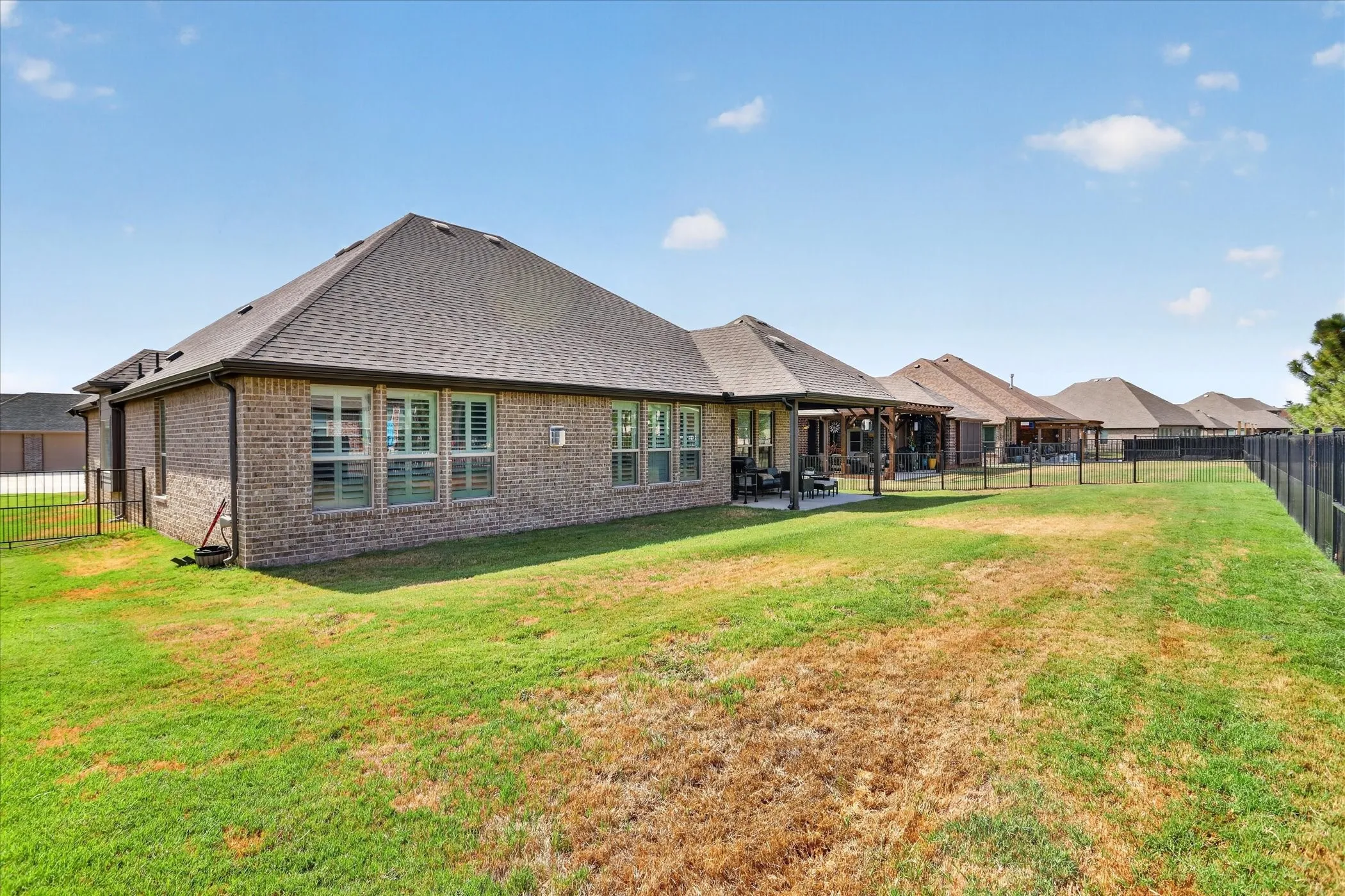 Single Family Residence For Sale in Johnson County , 1070 Mickelson Drive, Granbury, Texas 76048, 3 Bedroom, 2 Bathroom, 2 Garage spaces, 2,313 Sqft, built in 2022, mls#21391838, Real Estate Agent in Granbury, Homes For Sale in Johnson county, Homes For Sale in Granbury, Realtor in Granbury Texas, Real Estate Brokerage Independent Realty Texas, Luminita Cordes Realtor