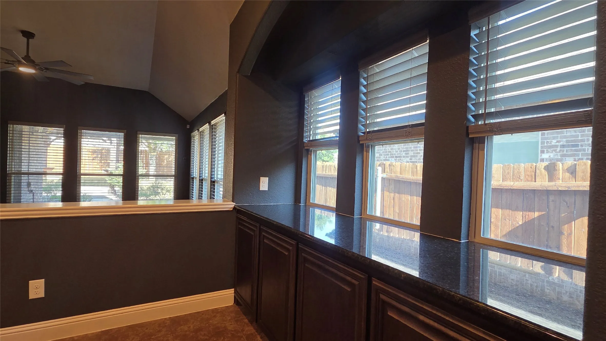 Single Family Residence For Rent in Collin County , 525 Bamborough Drive, Anna, Texas 75409, 4 Bedroom, 2 Bathroom, 2 Garage spaces, 2,045 Sqft, built in 2016, mls#21393728, Real Estate Agent in Anna, Homes For Rent in Collin county, Homes For Rent in Anna, Realtor in Anna Texas, Real Estate Brokerage Independent Realty Texas, Luminita Cordes Realtor